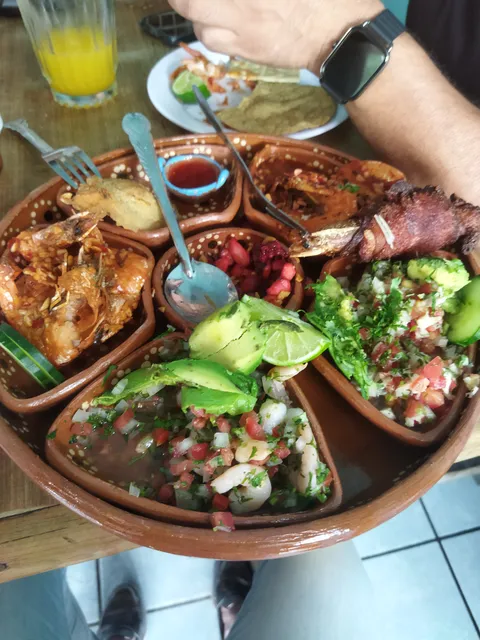 Marisquería El Sazòn de la güera image 2