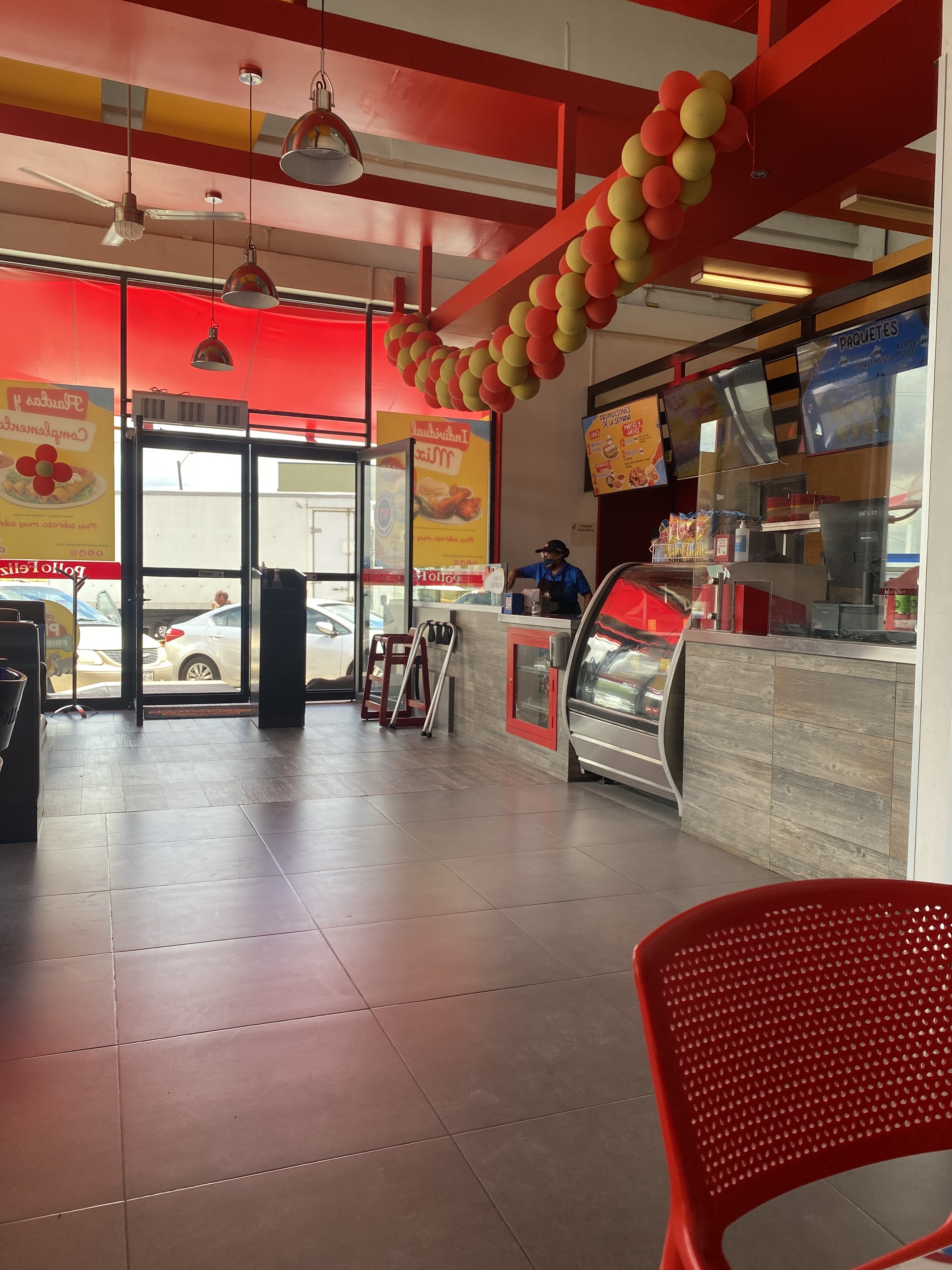 Pollo Feliz Autopista Puebla-México Avanza image 3