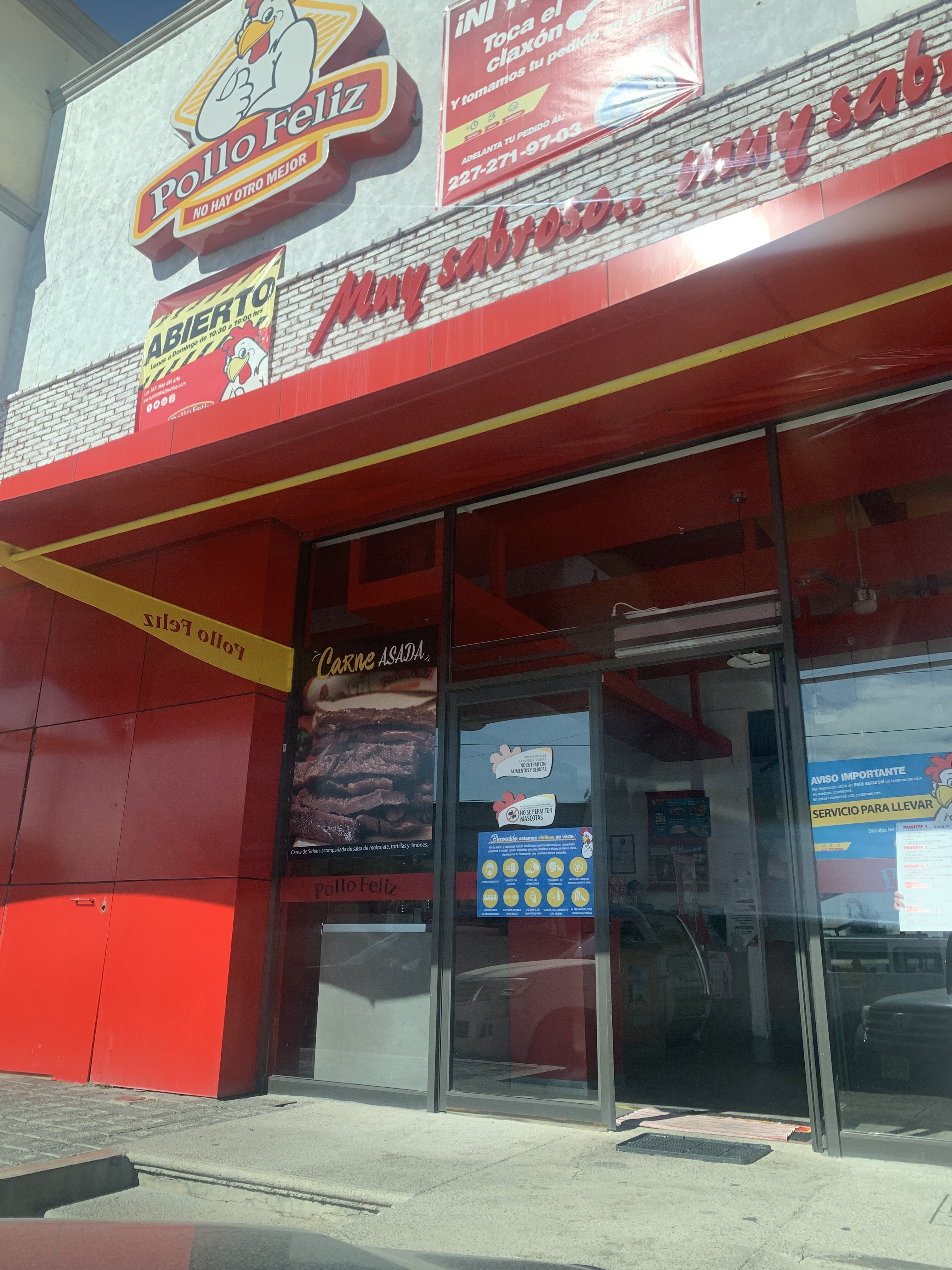 Pollo Feliz Autopista Puebla-México Avanza image 7