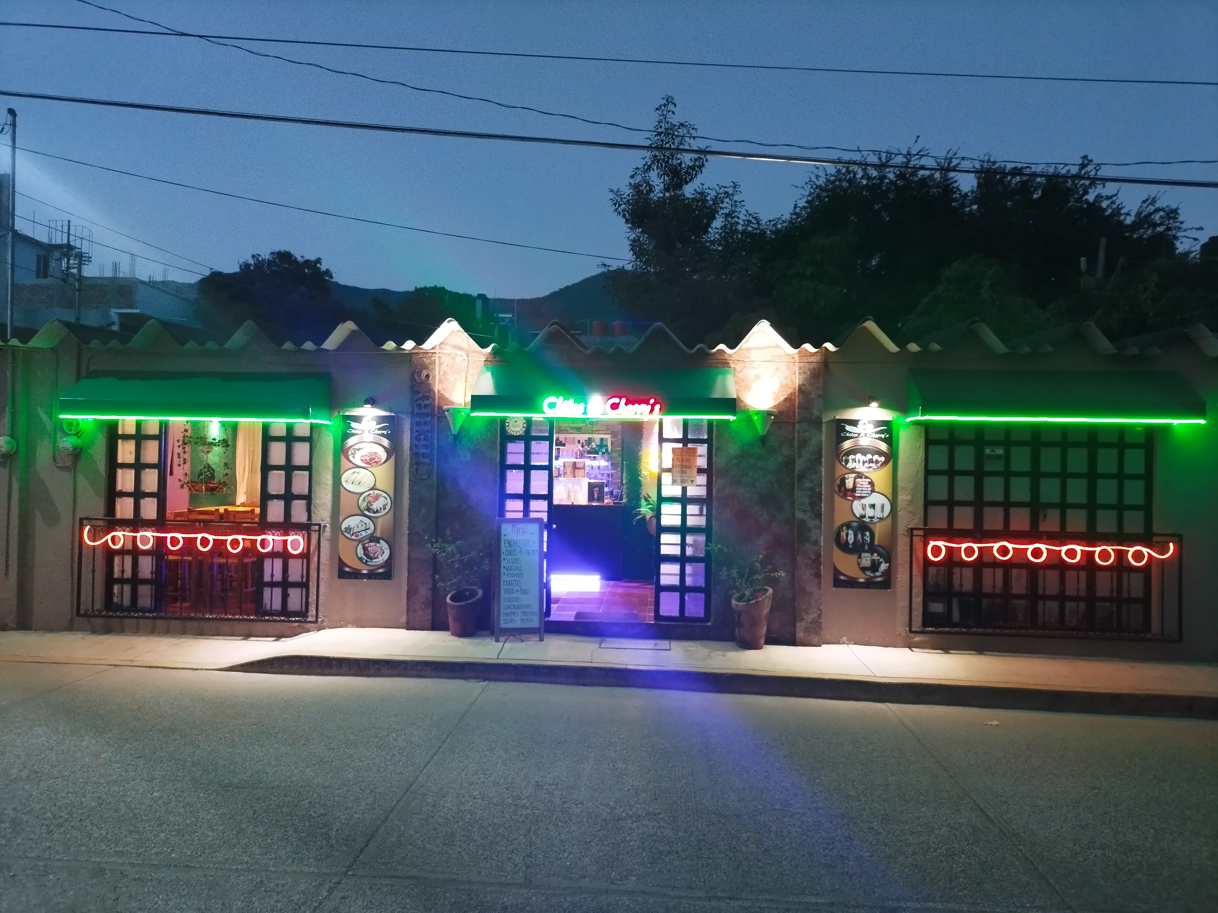 Chiles & cherry's image 1