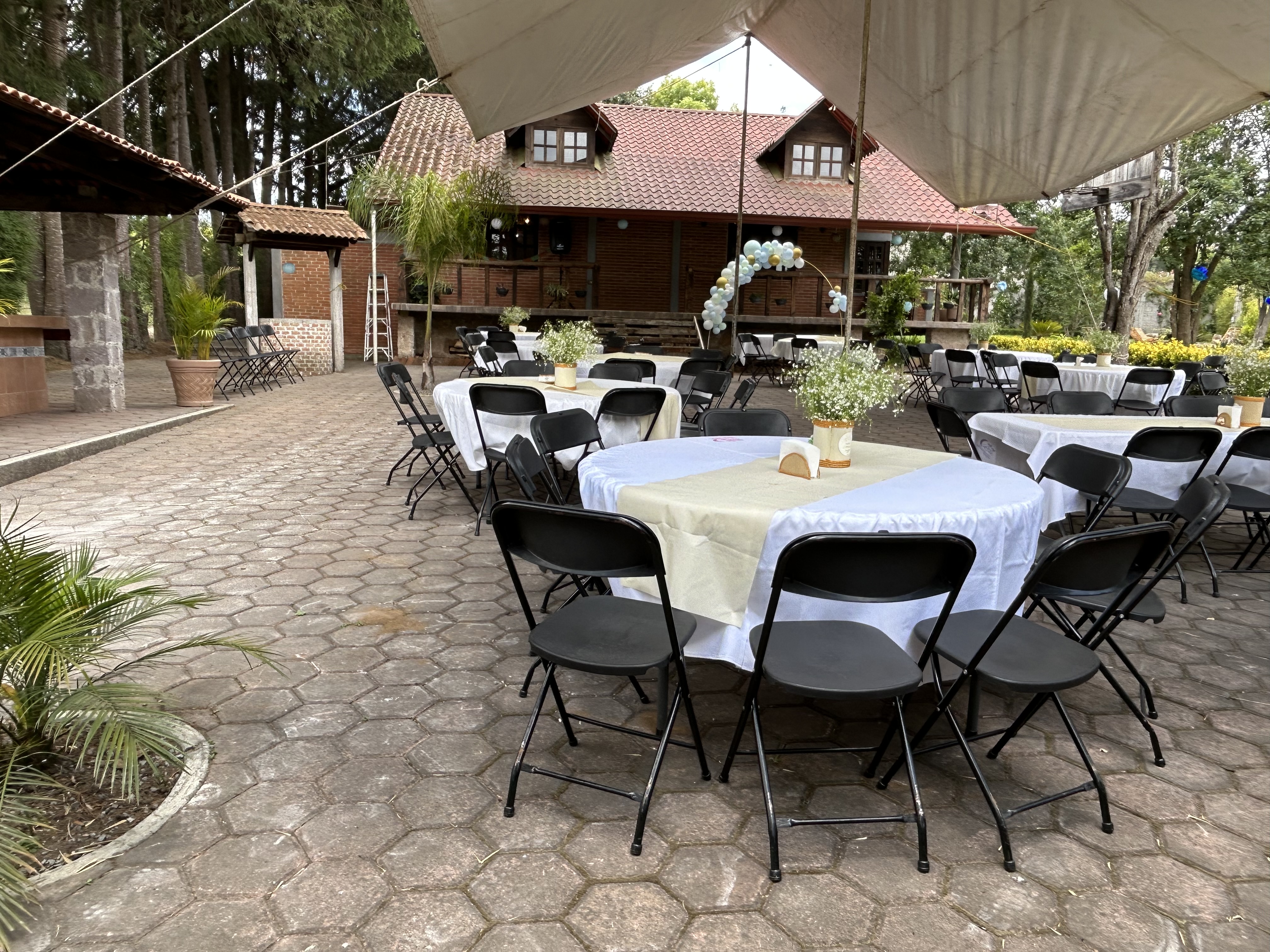 Salon Cabaña Santa Rita image 1