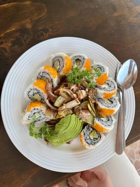 Hachiko Sushi image 4