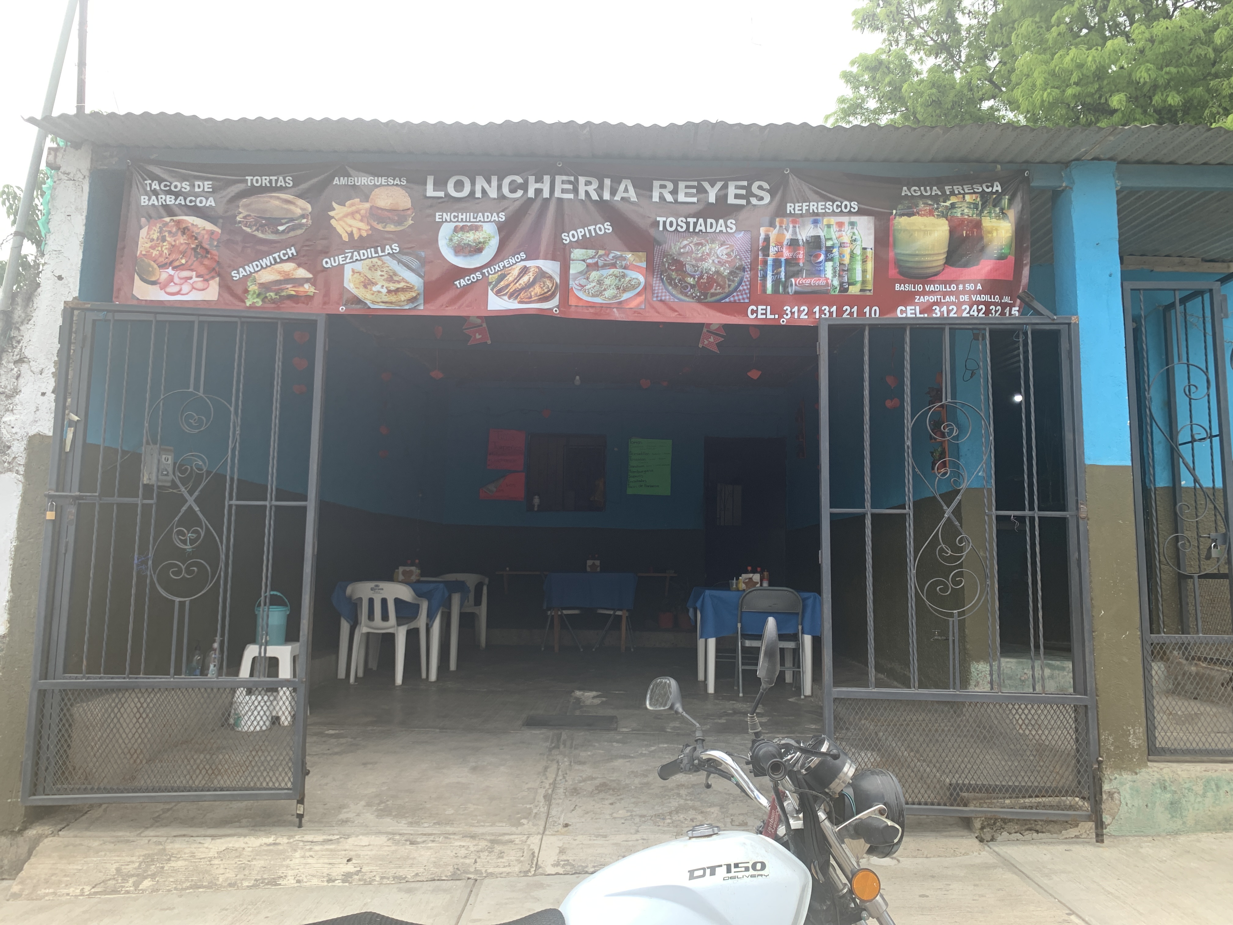 Lonchería Reyes image 1