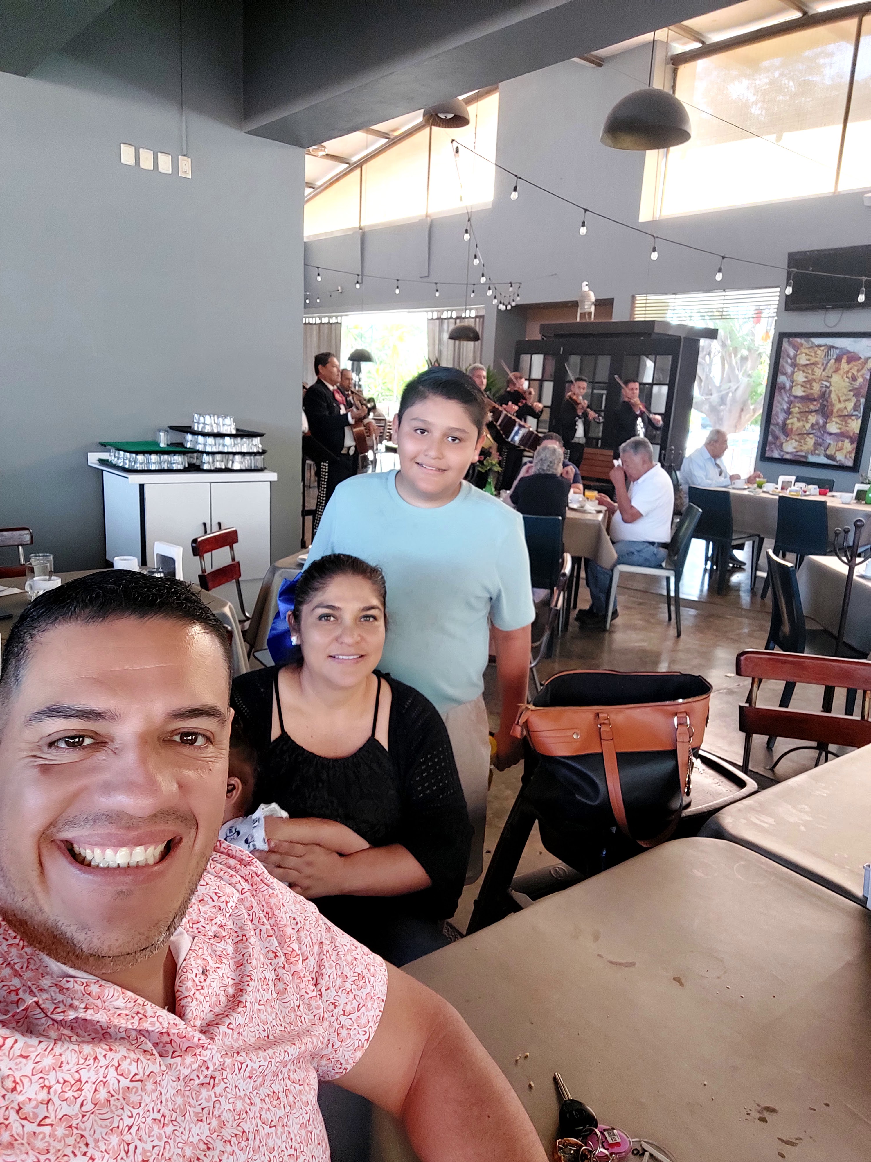 Origen Latino Restaurante image 4