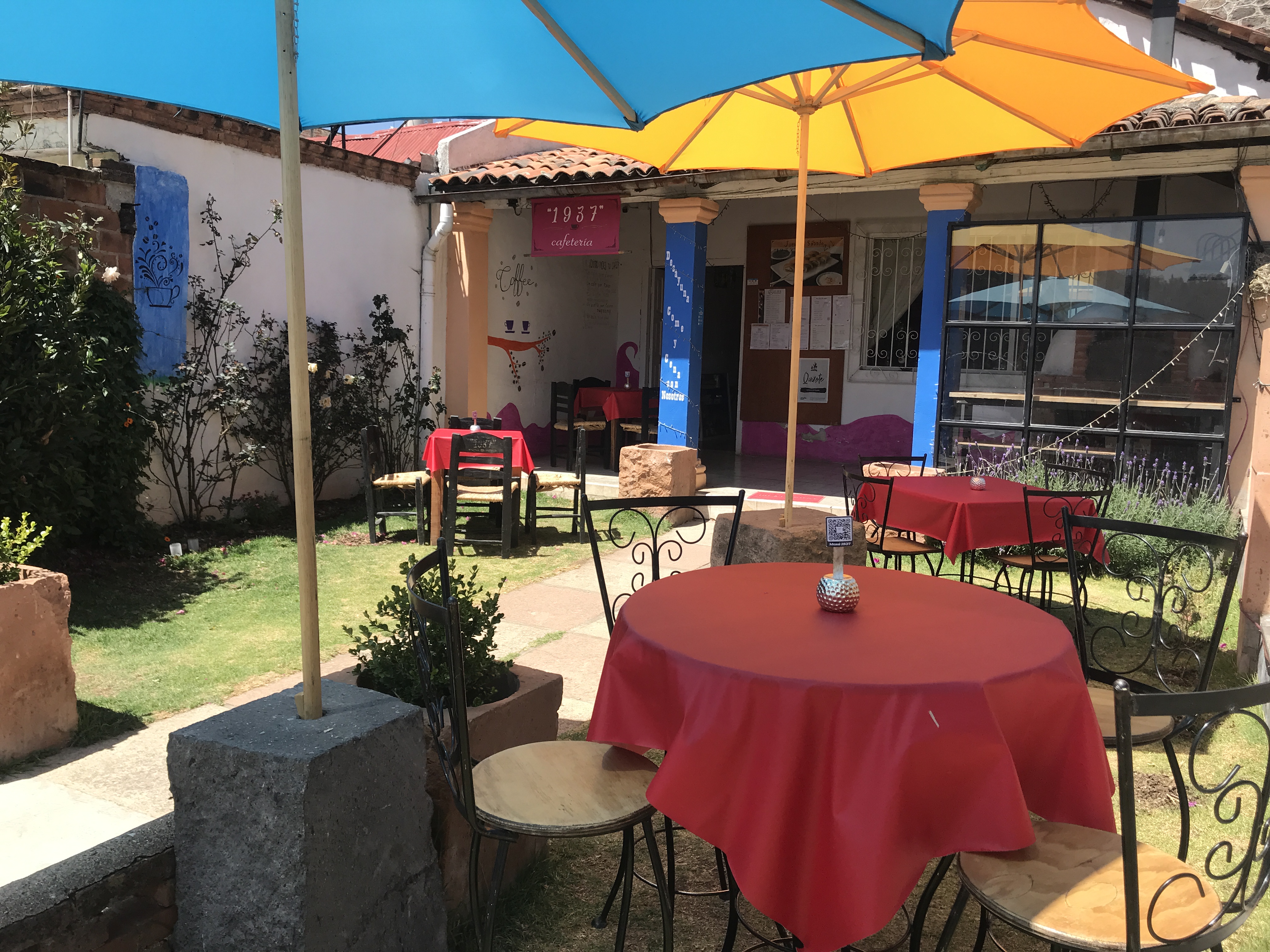 "1937" Cafetería image 1