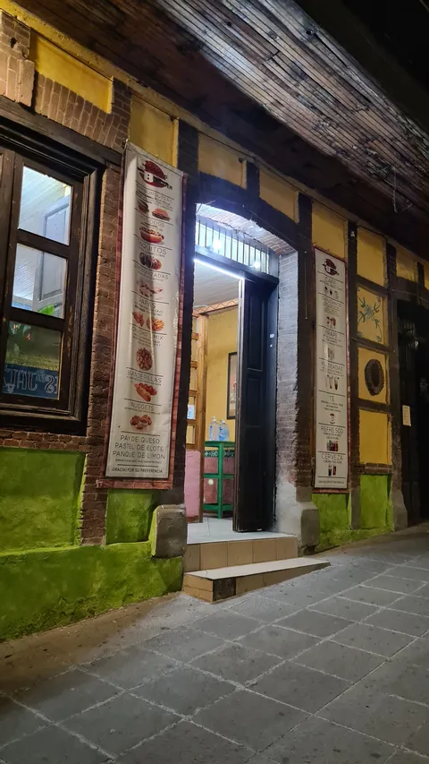 Chucho's Burgers image 1