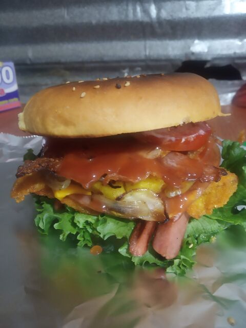 Dracu's Burgers image 1