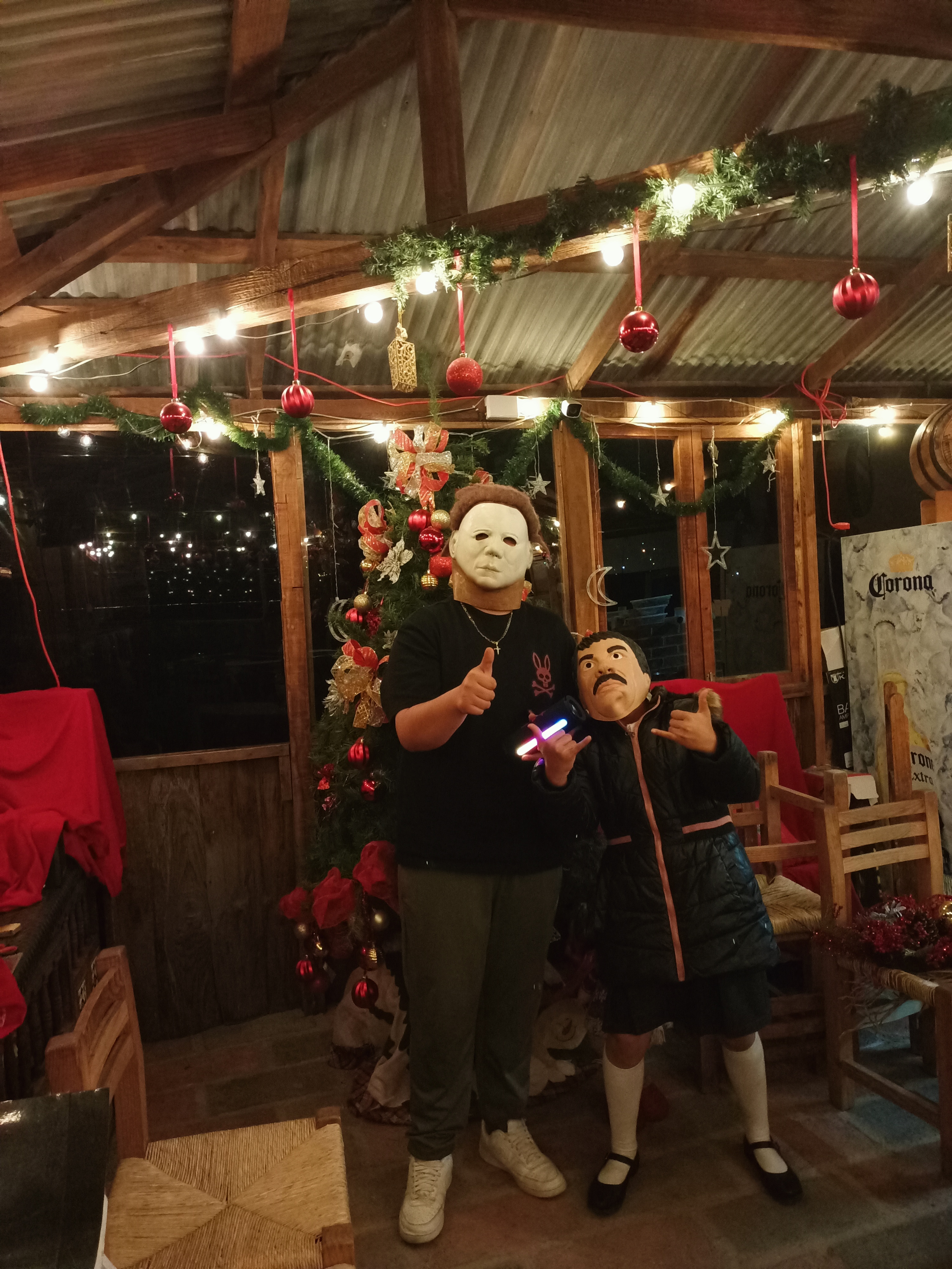 "LA CABAÑA DE SANTA " image 7