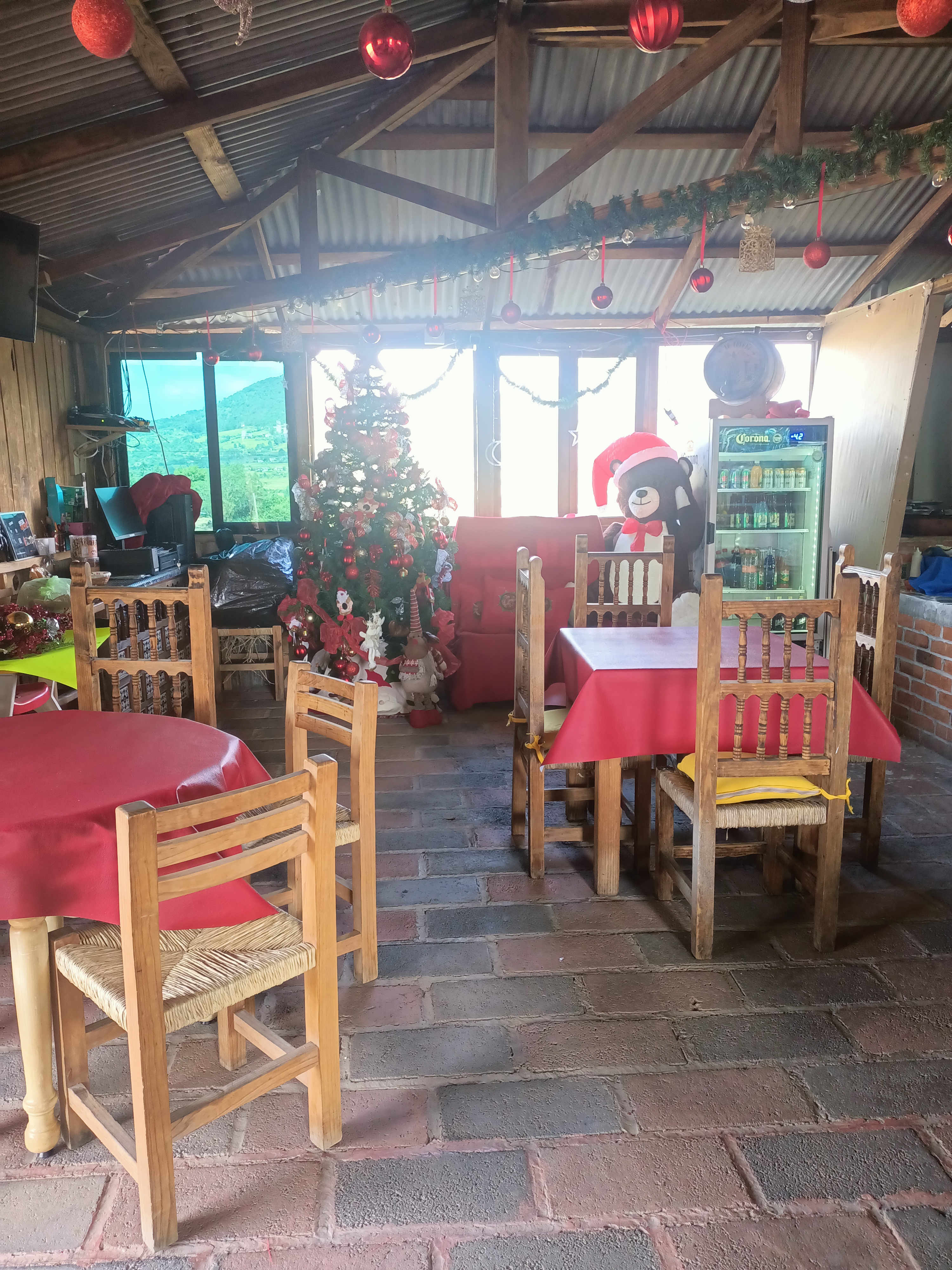 "LA CABAÑA DE SANTA " image 9