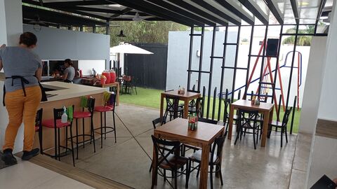 Los Sauces - Sushi, Mariscos y Carnes image 1