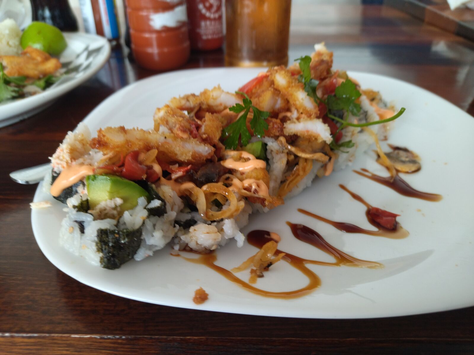 Los Sauces - Sushi, Mariscos y Carnes image 2