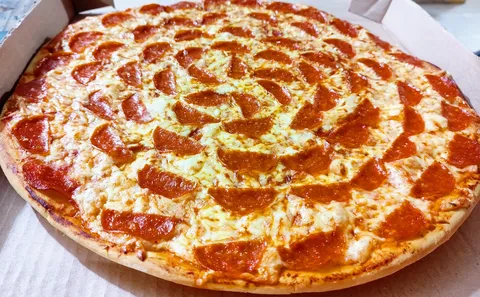 Yadiel pizza 2 image 4