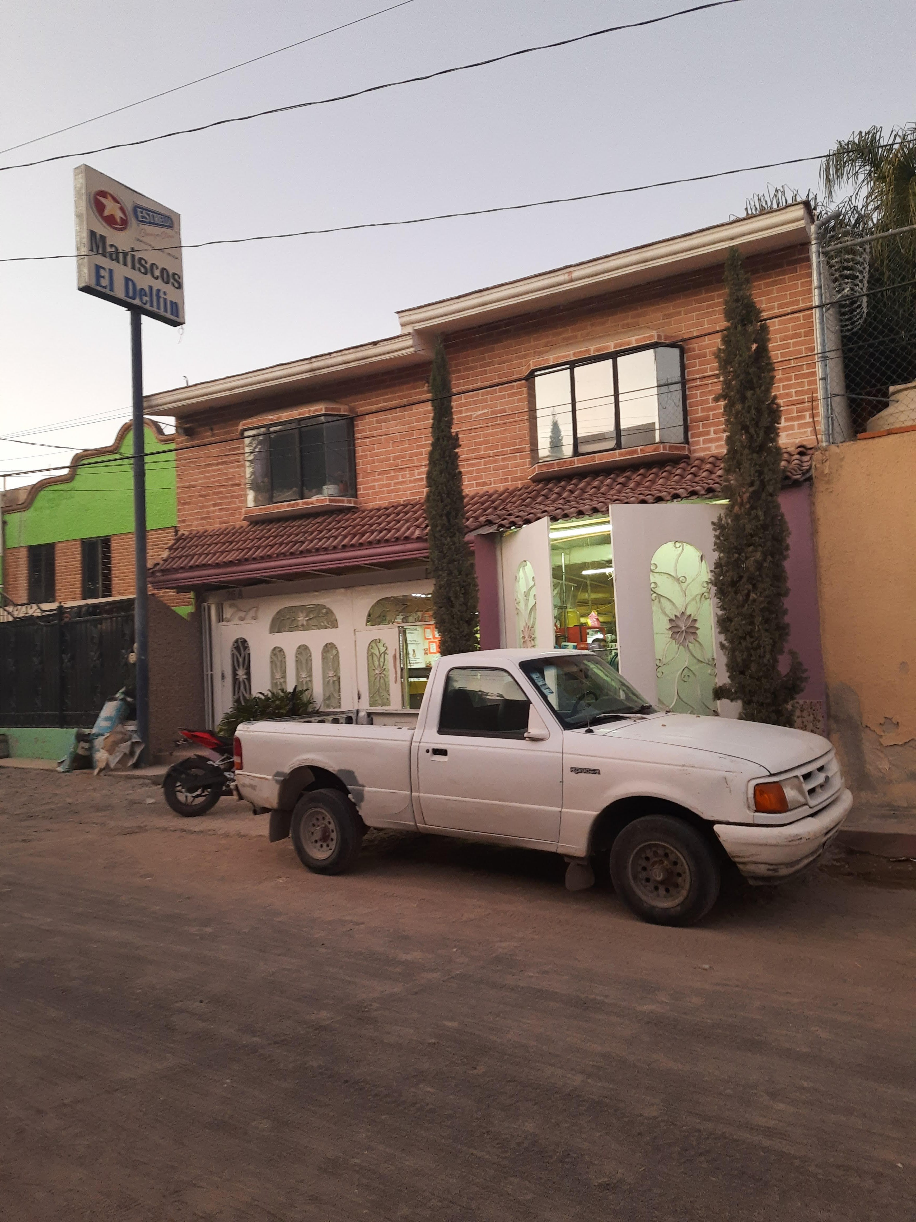 Mariscos El Delfín image 4