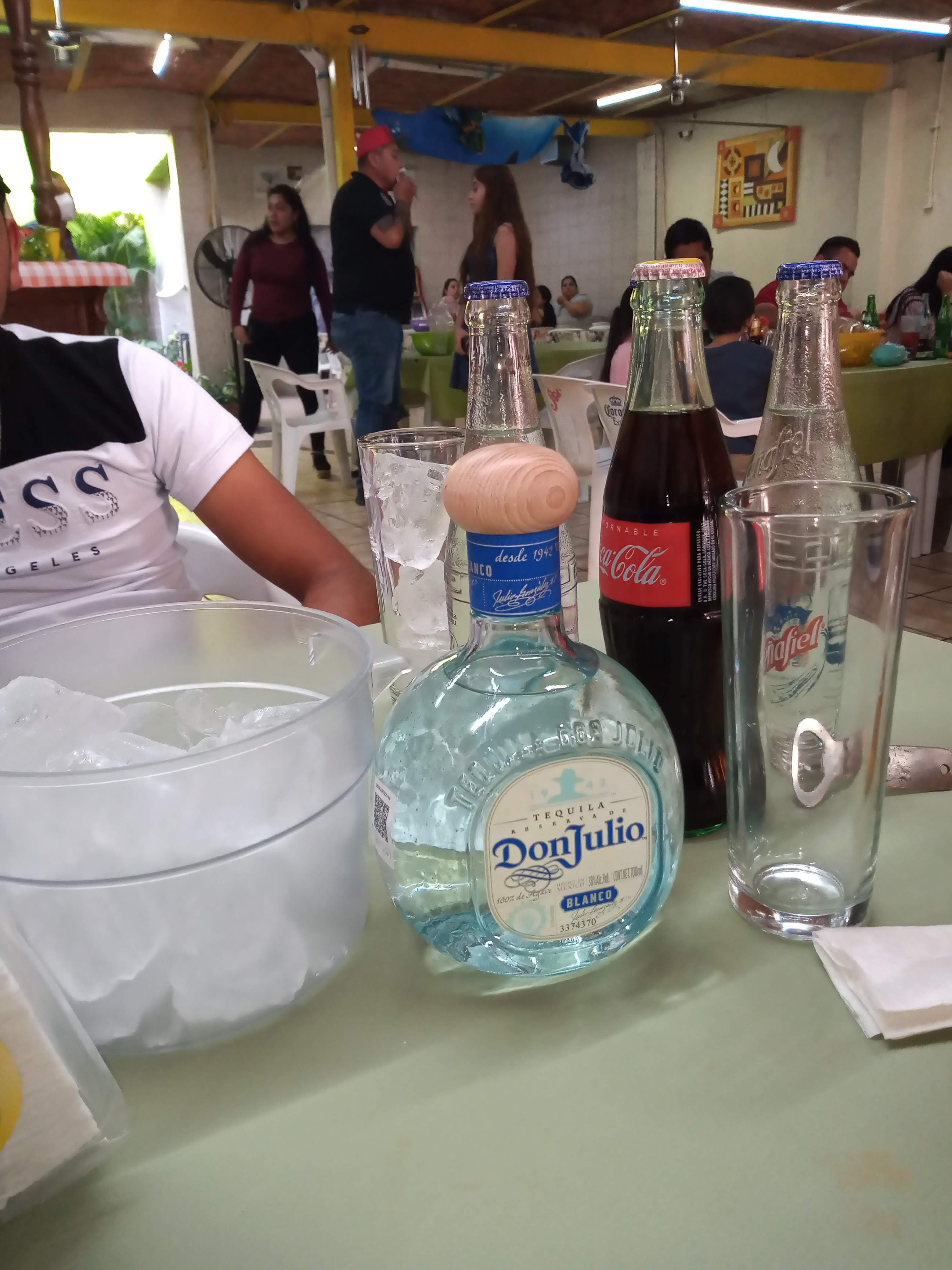 Mariscos El Delfín image 8