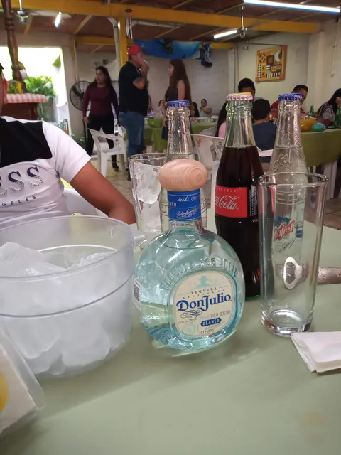 Mariscos El Delfín image 8