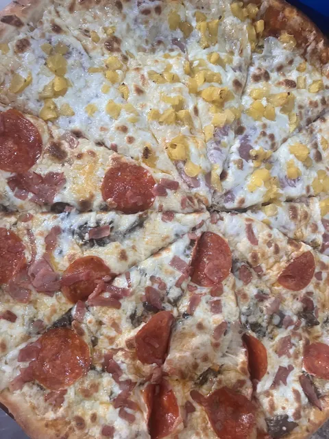 La Buena Pizza image 2