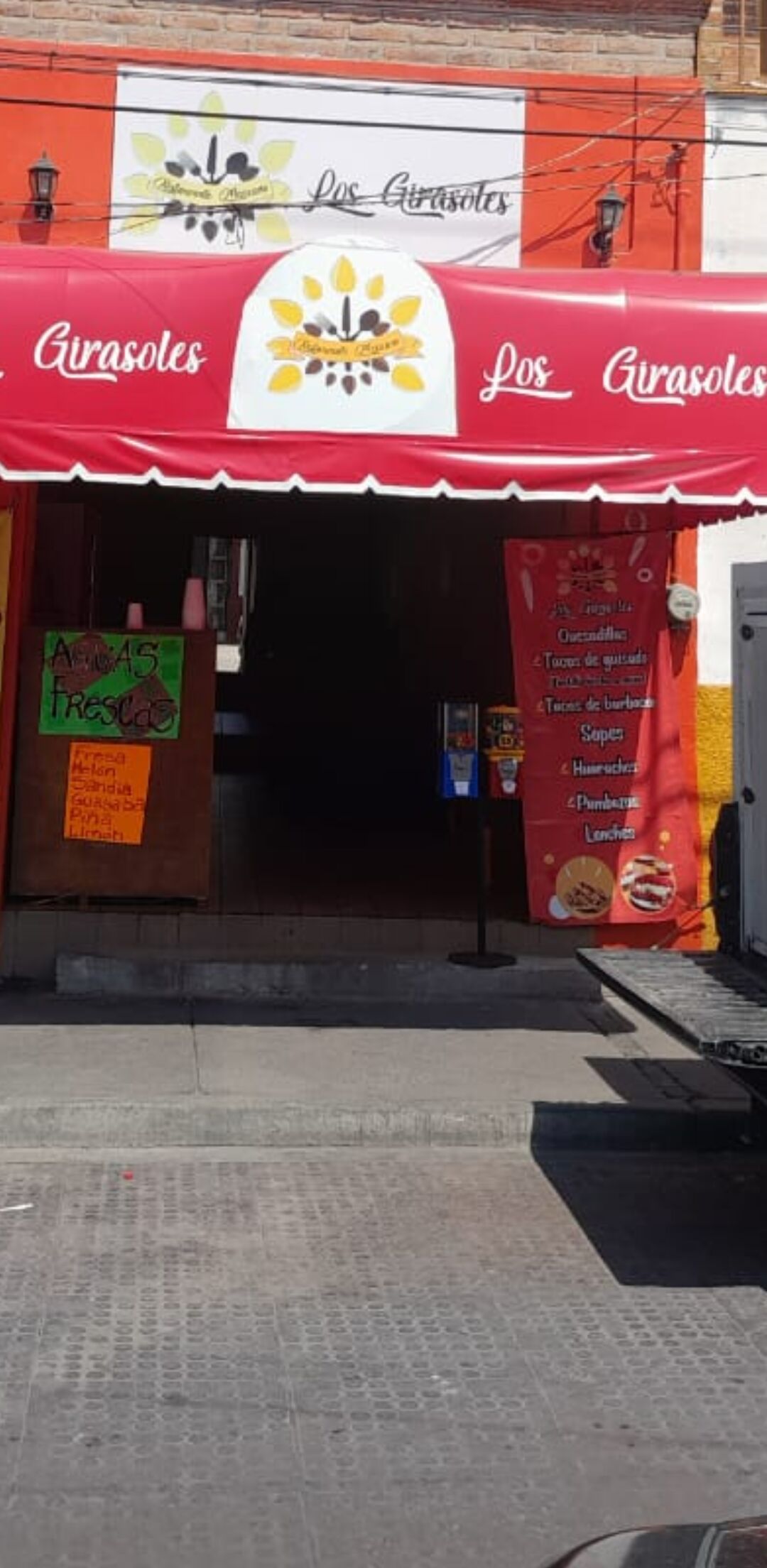 Restaurante mexicano los Girasoles image 3