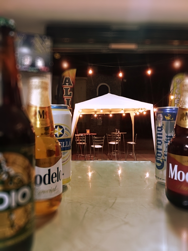 Micheladas & Alitas ''Entre Amigos'' image 5