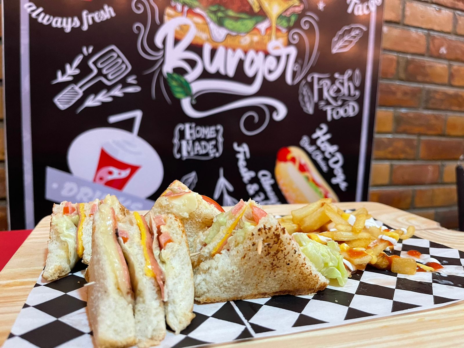 Nahual RestauranteBar image 9