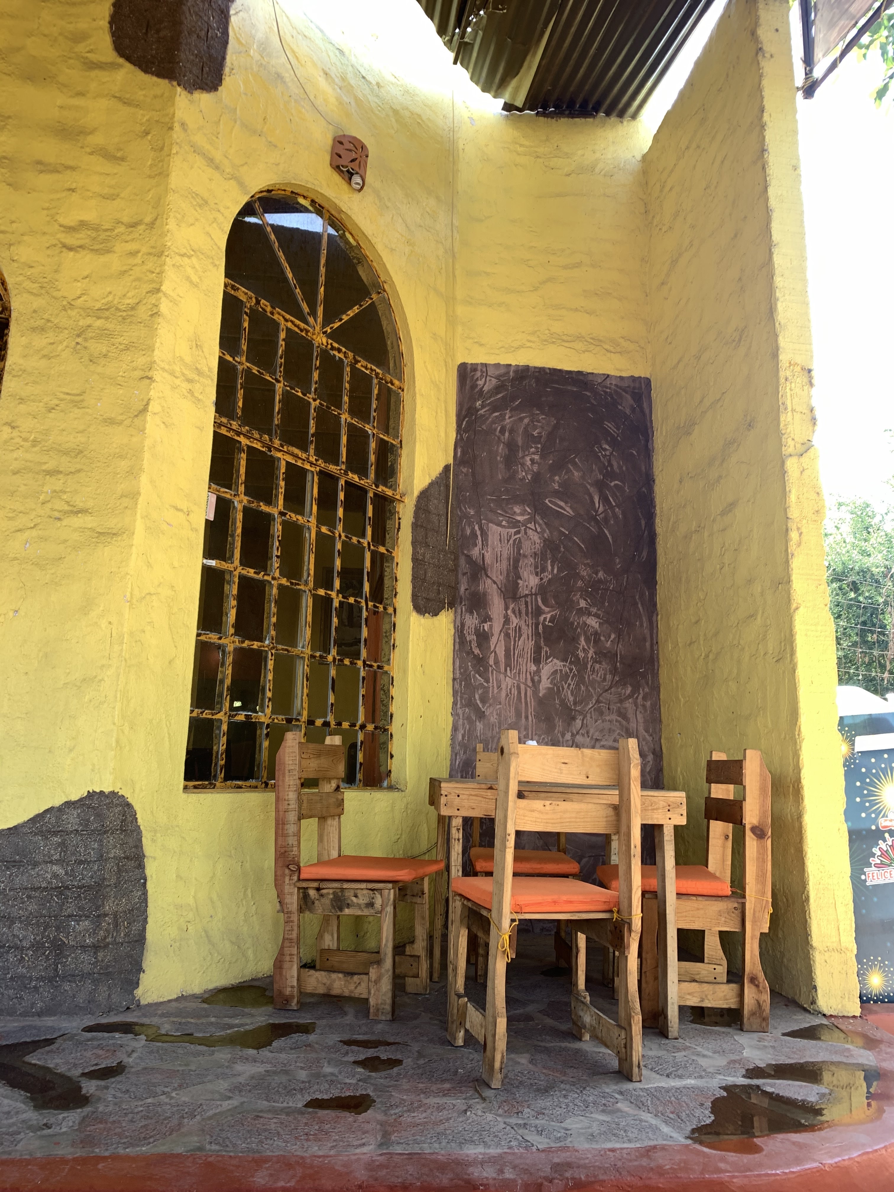 La Haciendita Restaurant bar image 5