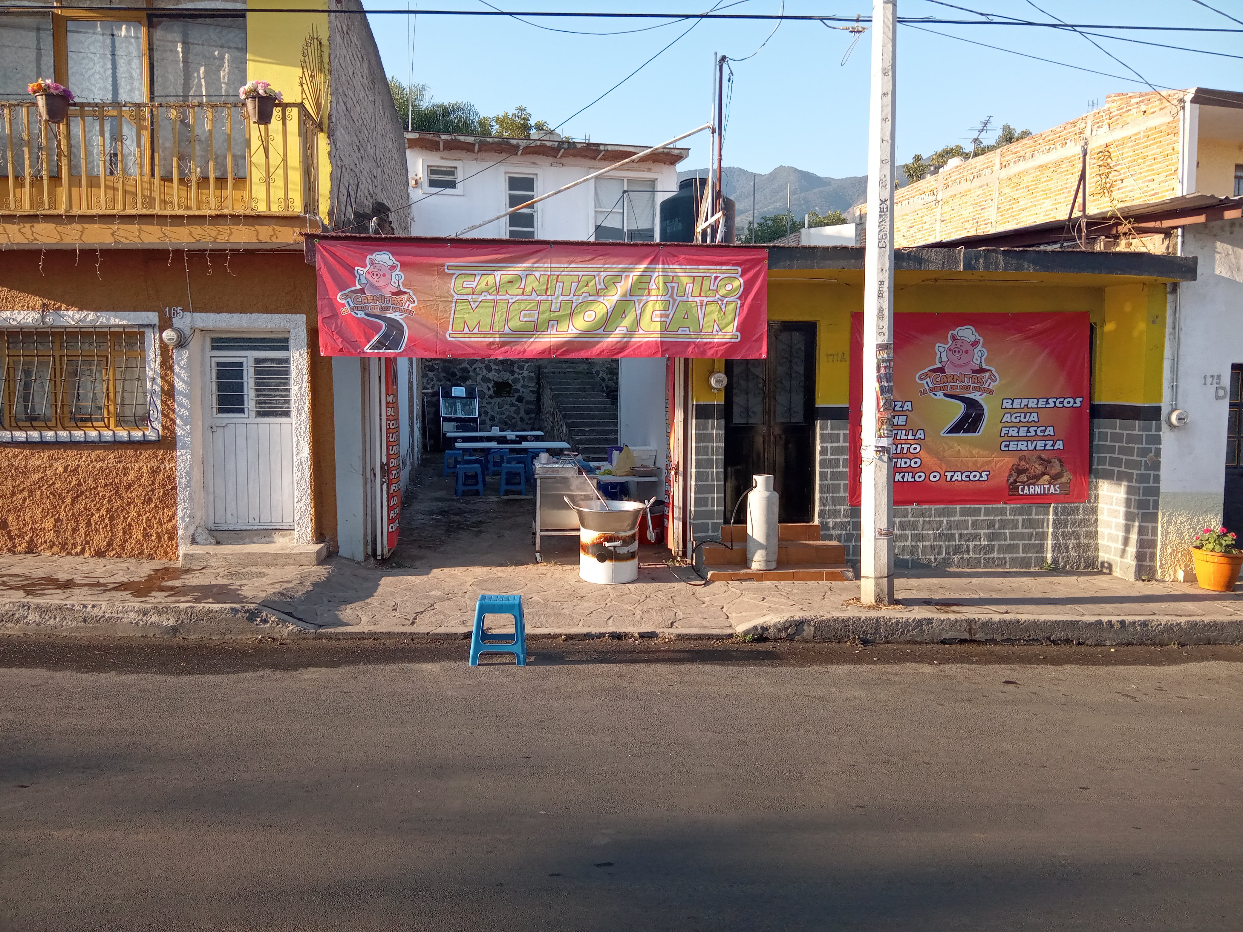 Carnitas la curva de los Valdez image 1