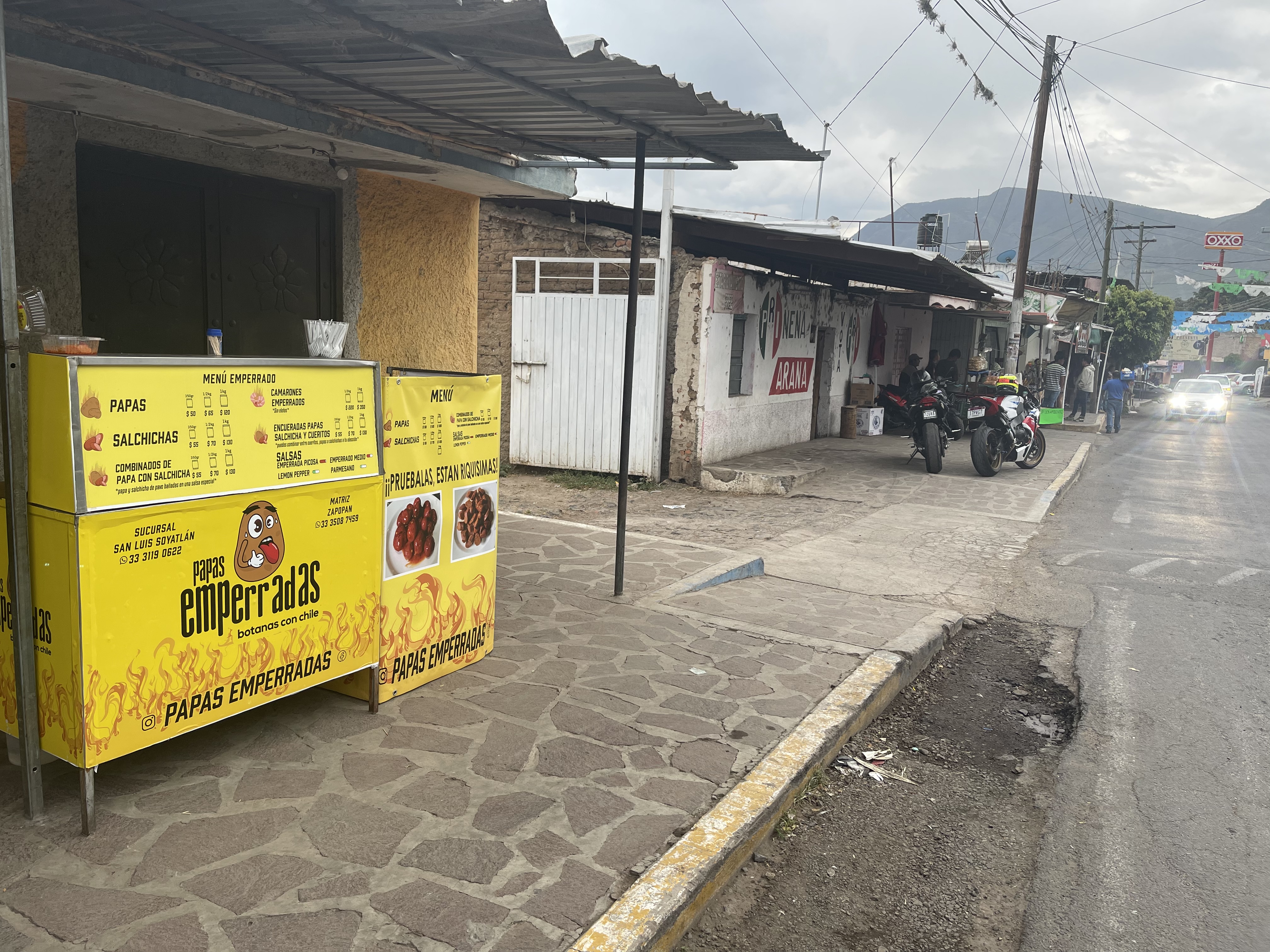 Papas Emperradas (Sucursal San Luis Soyatlán) image 3