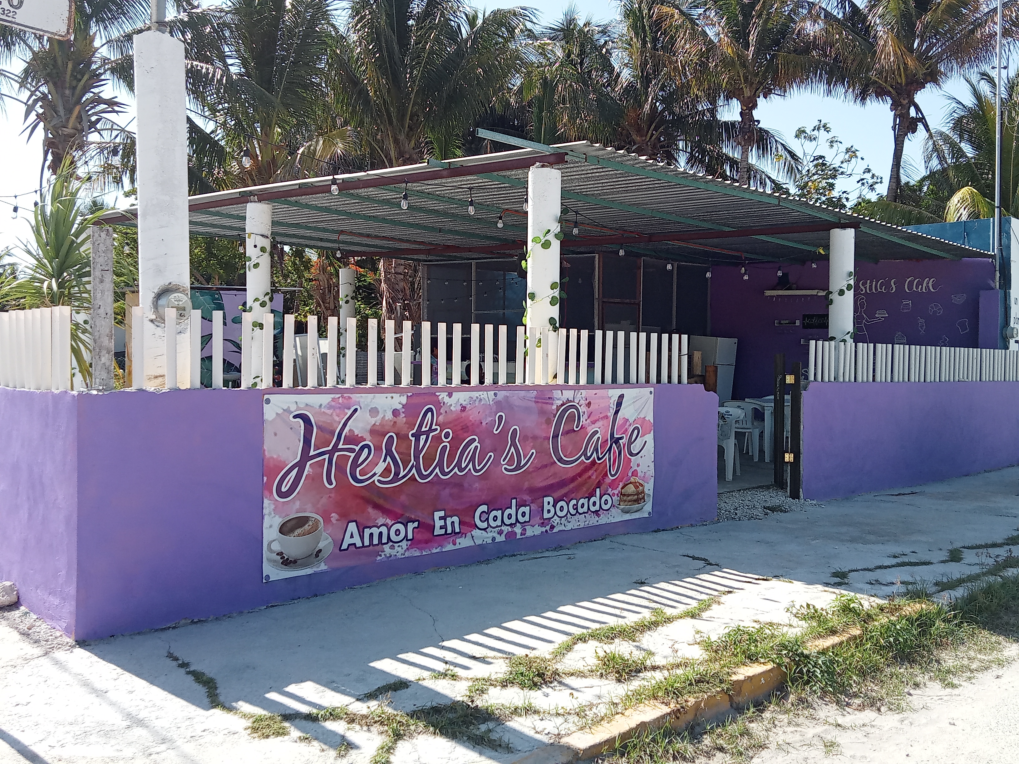 Hestia's cafe image 1