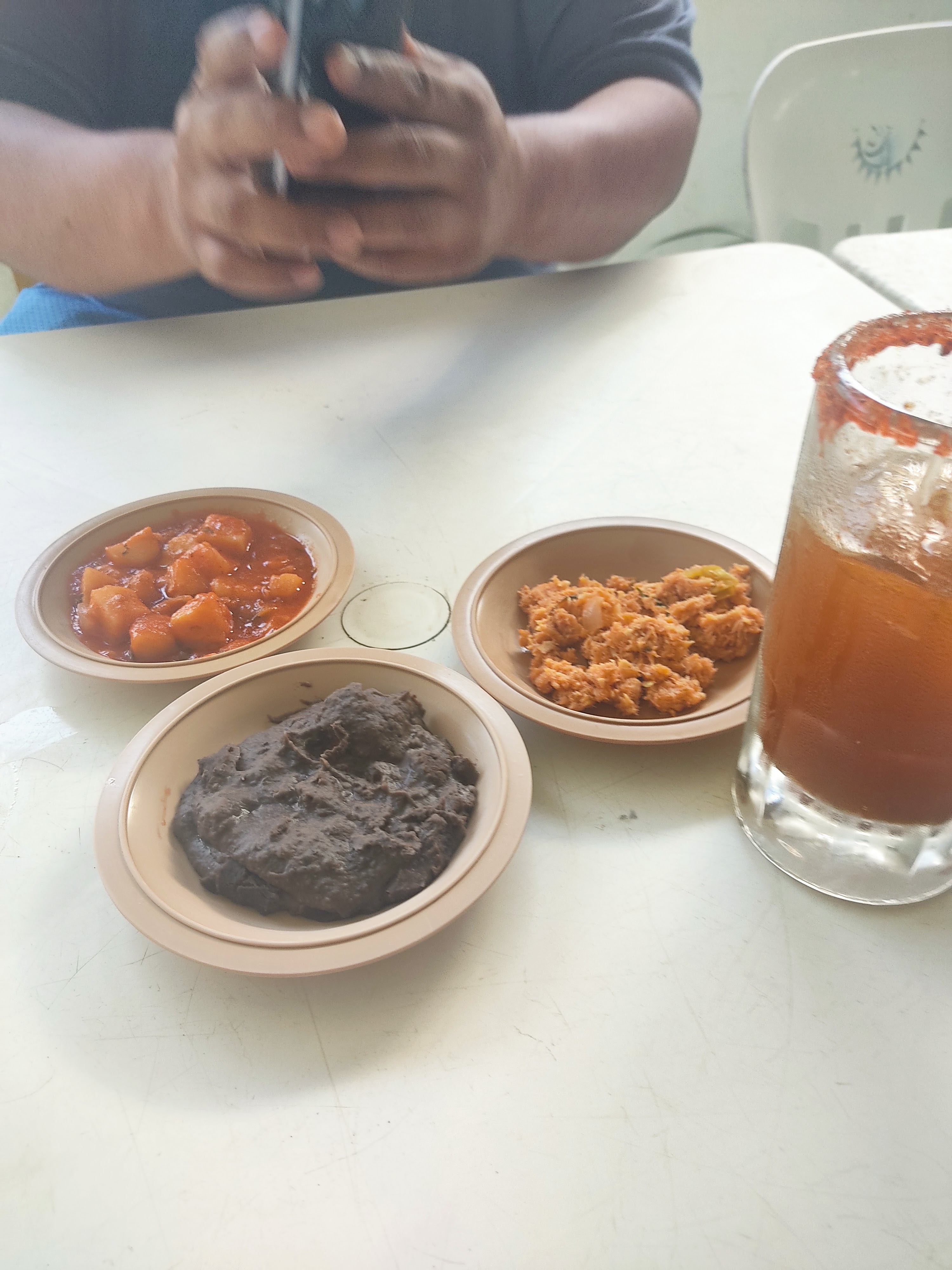 Los 4 Hermanos image 7