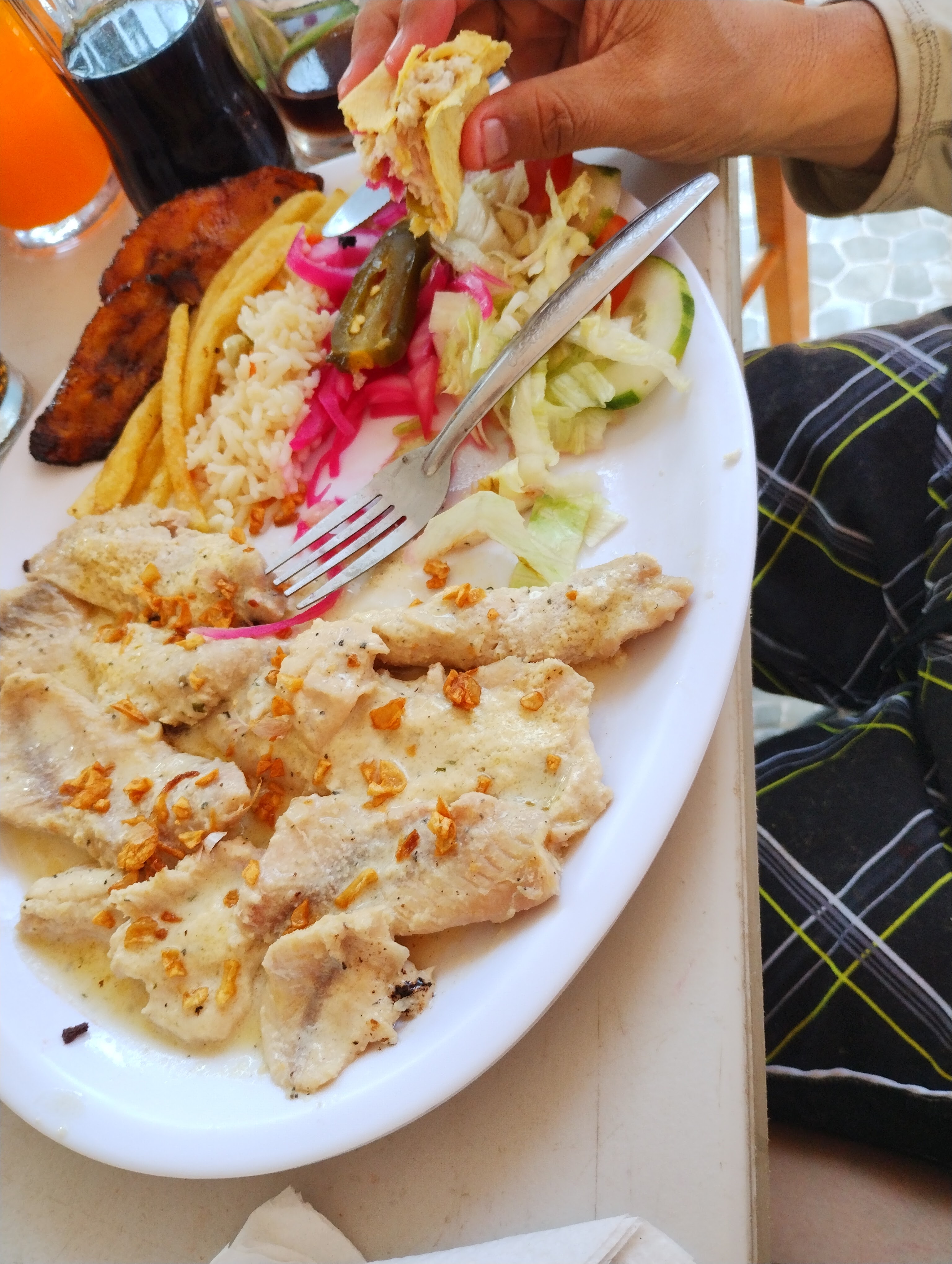 Los 2 Hermanos image 8