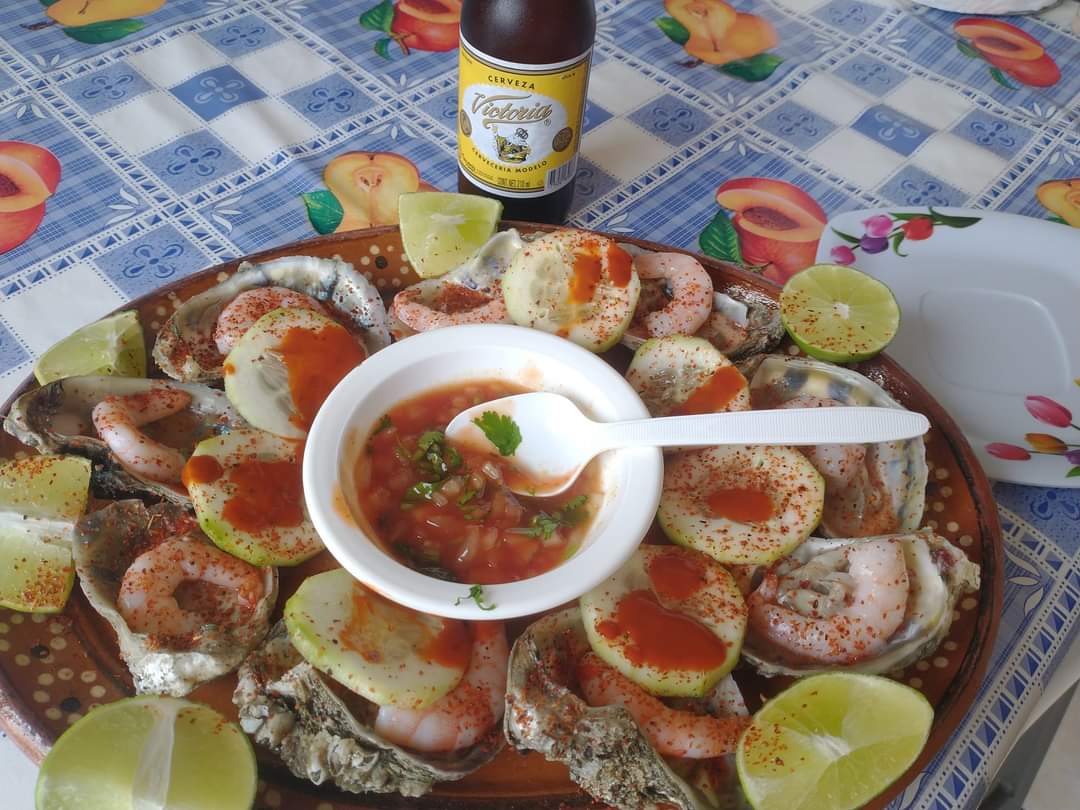 Pescados Y Mariscos "El Gato" image 3