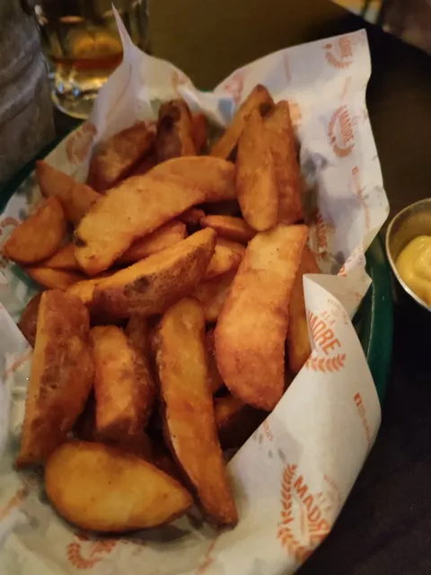 Ala MadreMadre Alitas & Hamburguesas image 7