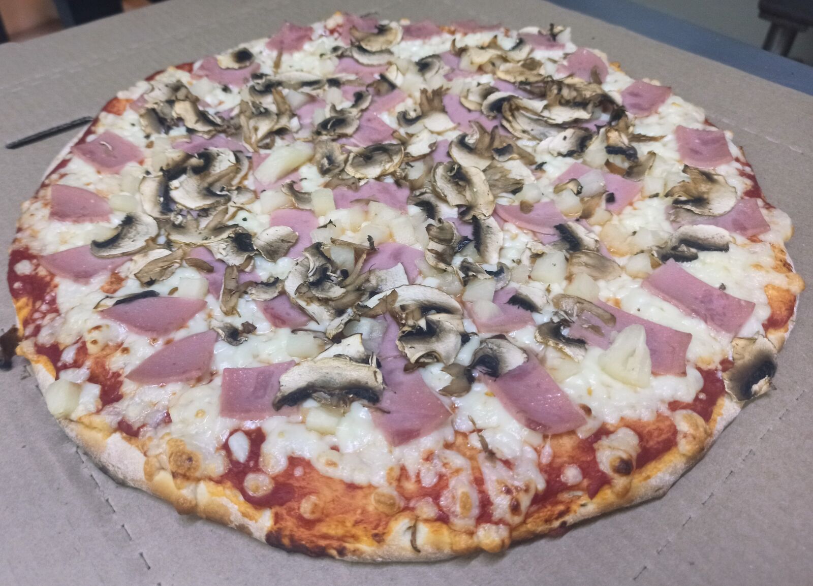 La Pizzeria image 1