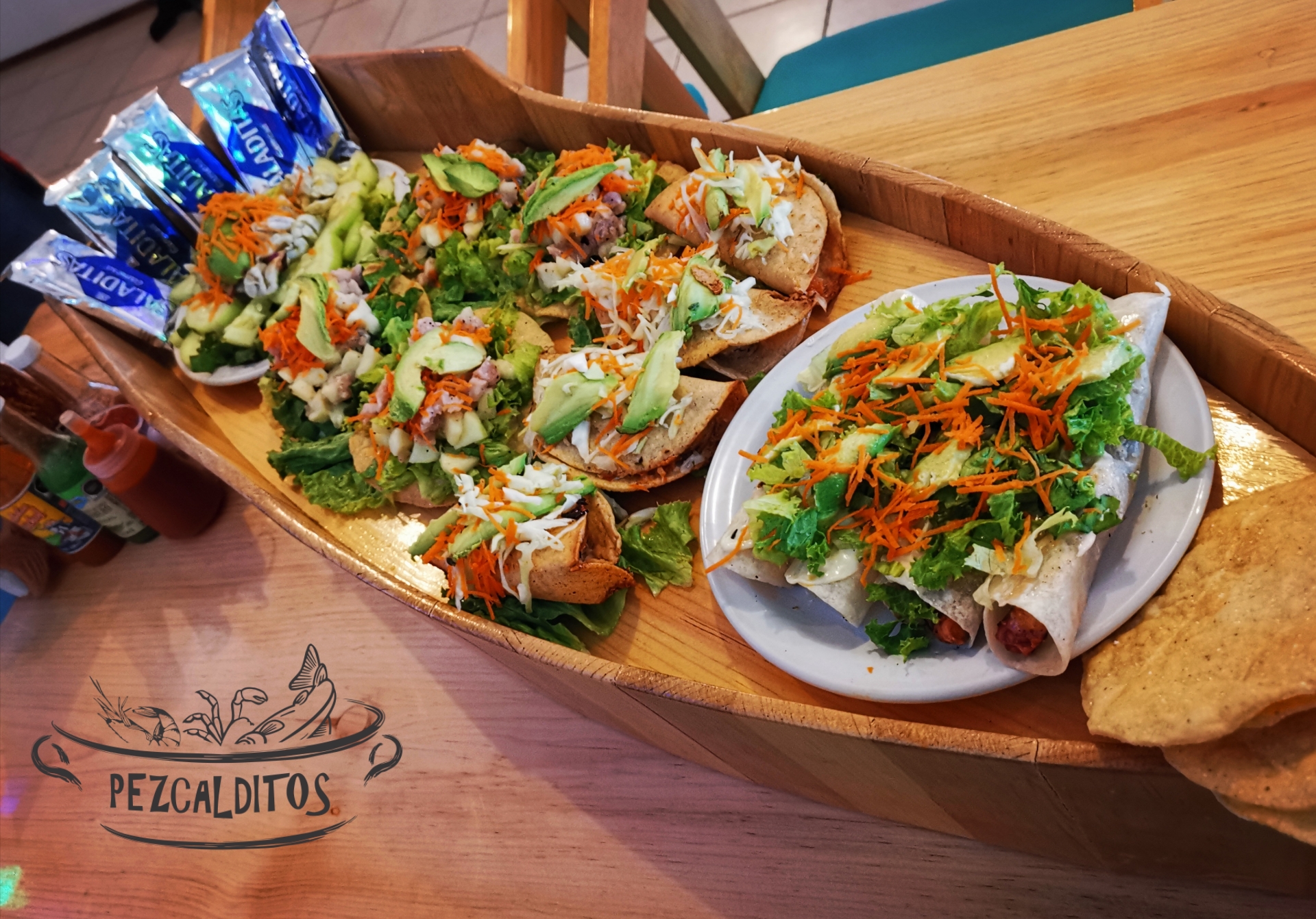 Pezcalditos Ánimas Trujano image 1