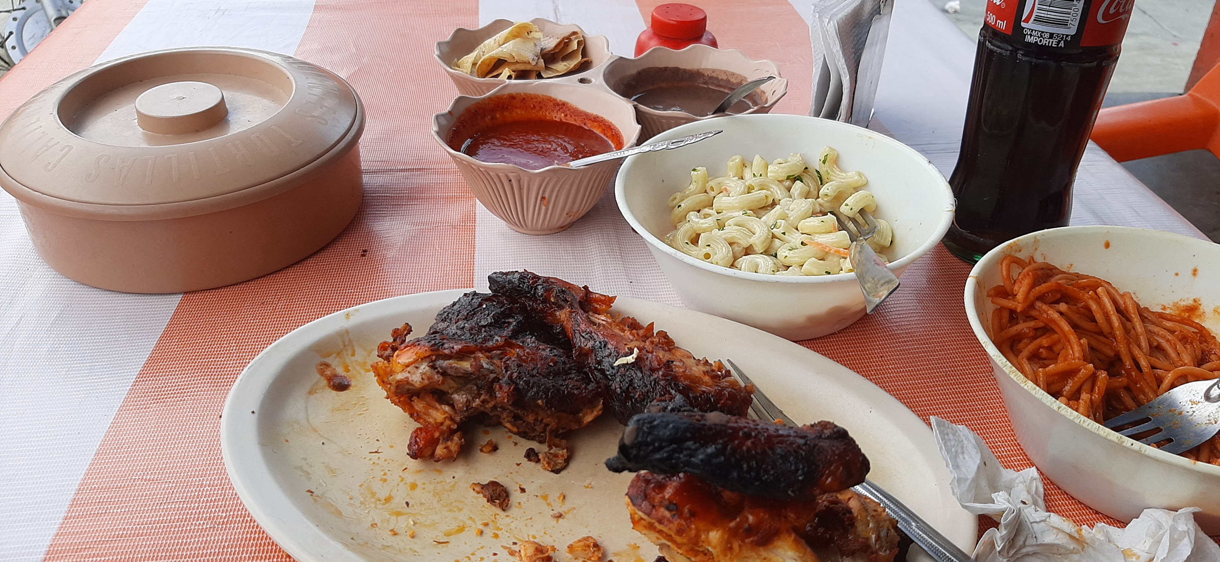 Comedor y Rosticeria El Milagro image 6