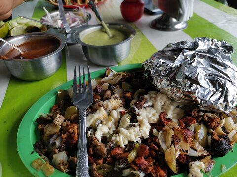 Tlayudas y Tacos Montana image 5