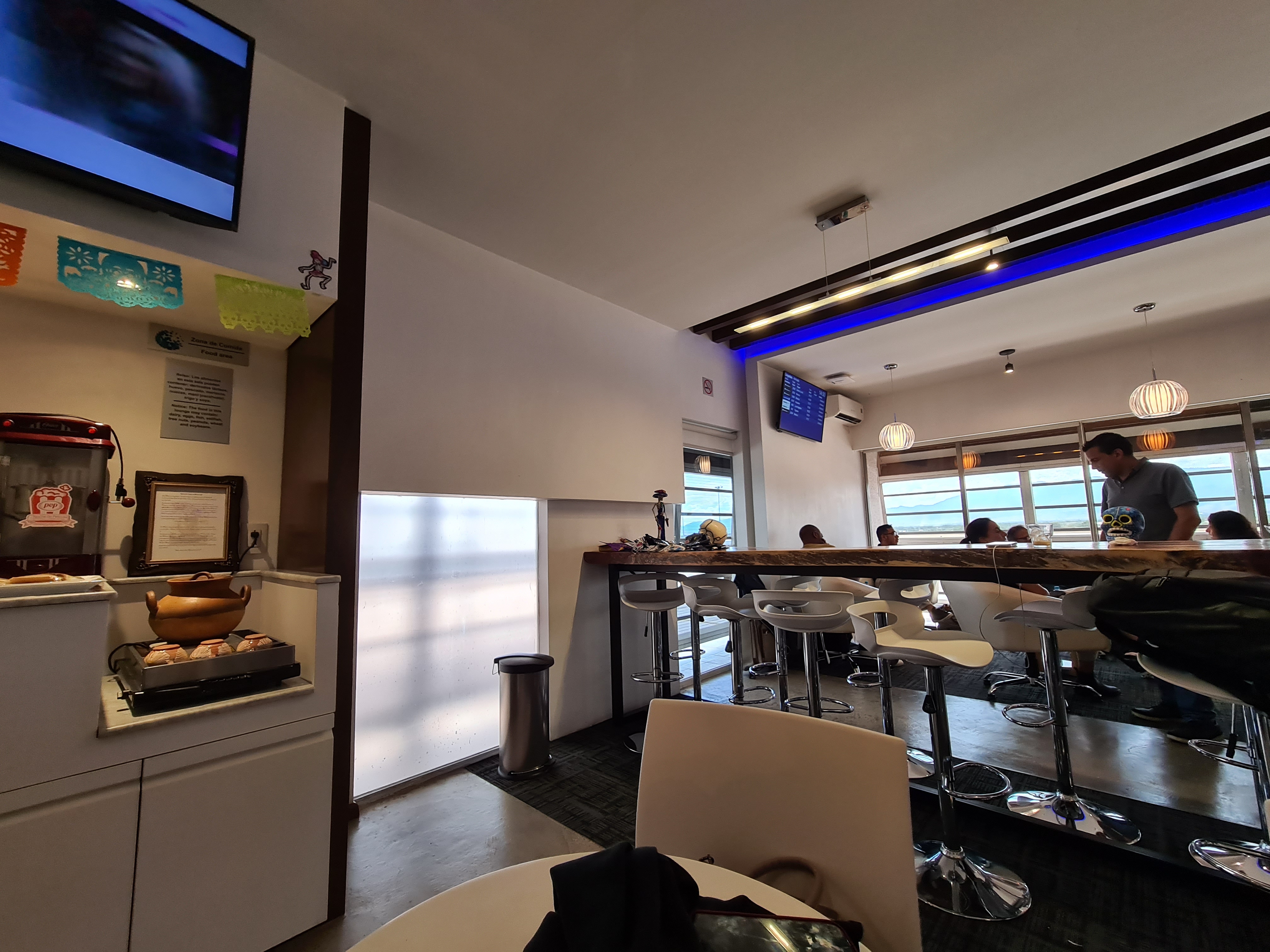 Global Lounge Network image 4