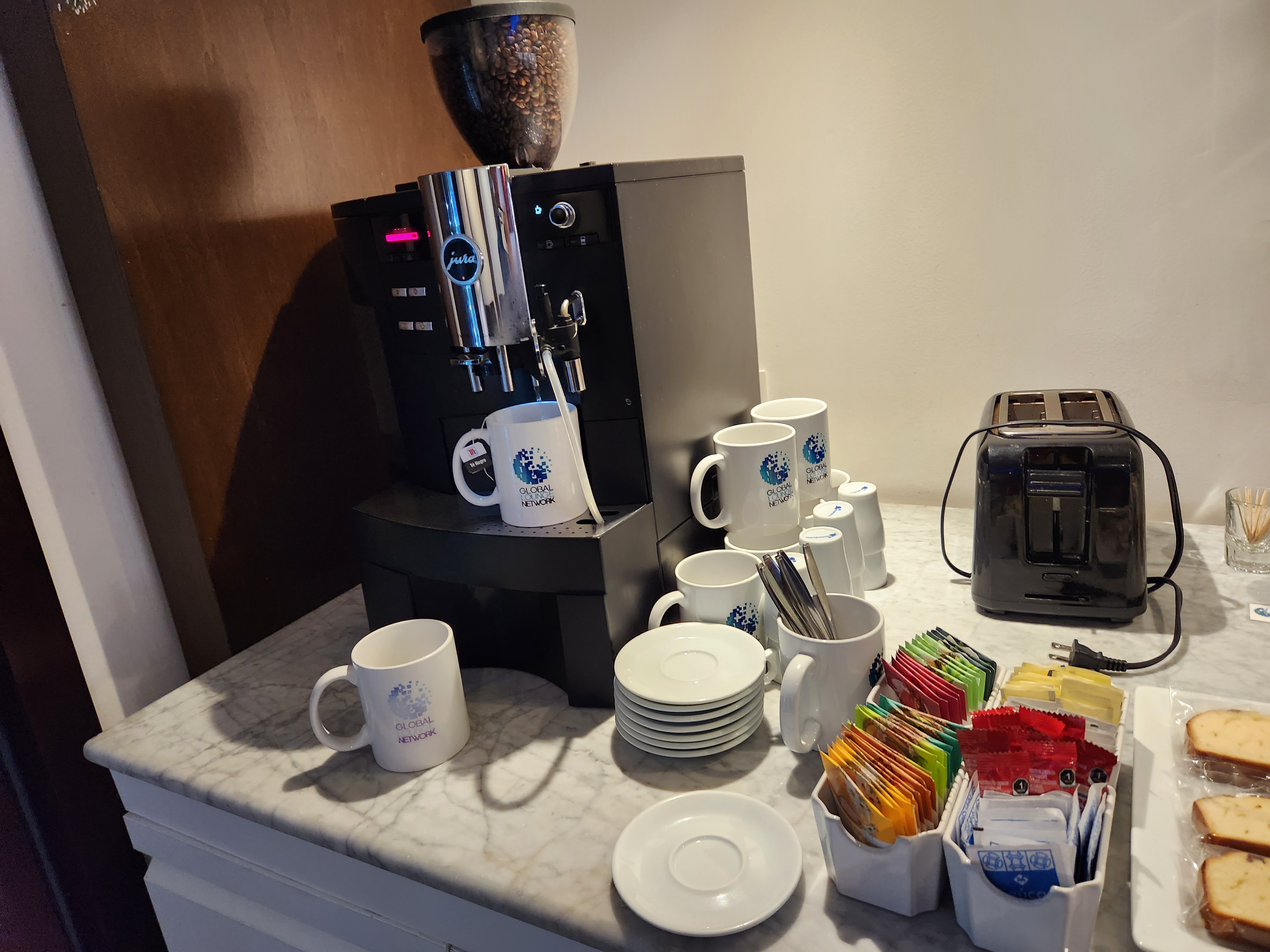 Global Lounge Network image 8