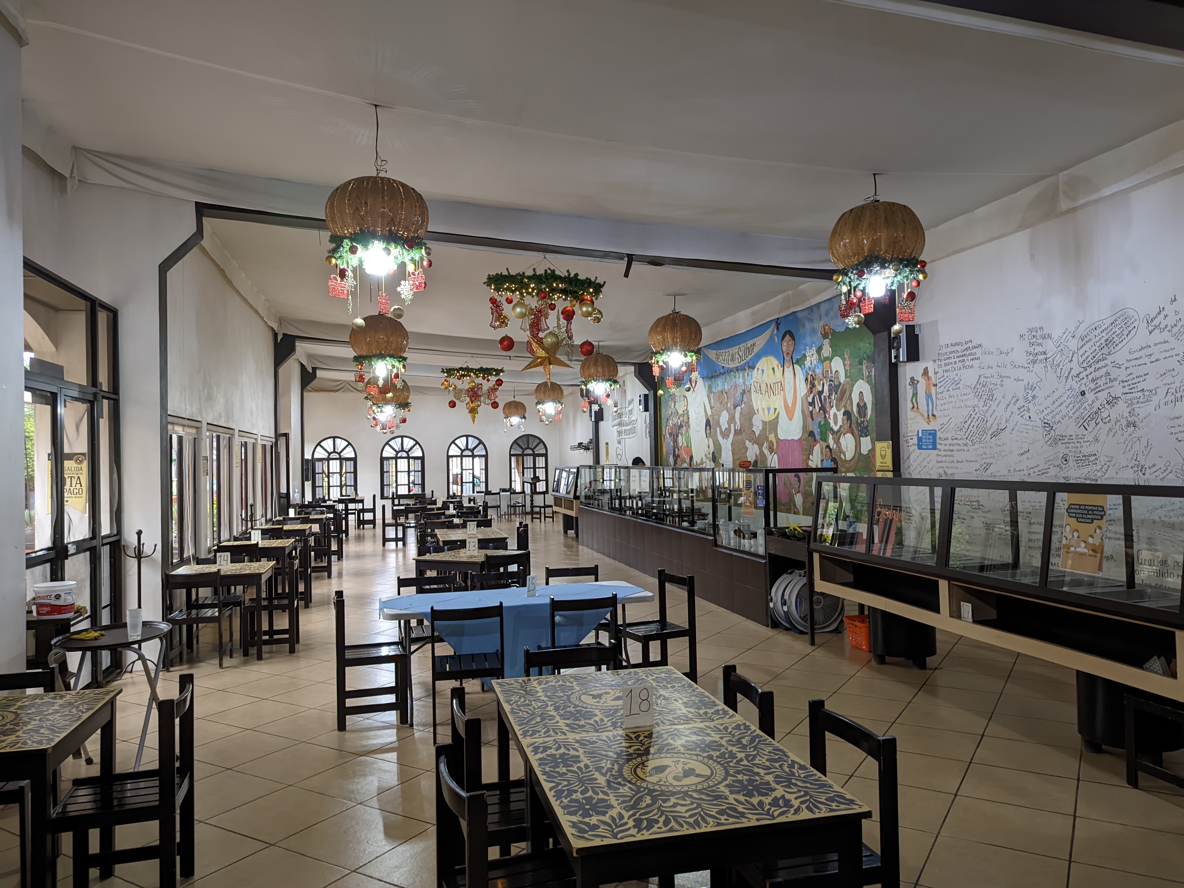 Buffet Santa Anita image 5