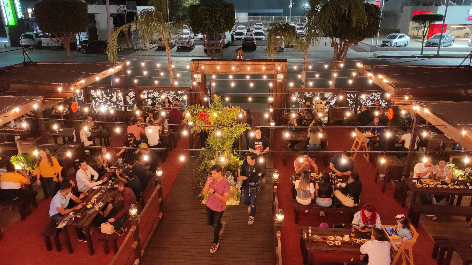 La Leña Tacos and Beer image 4