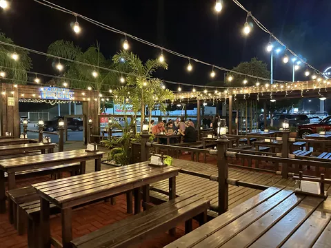 La Leña Tacos and Beer image 6