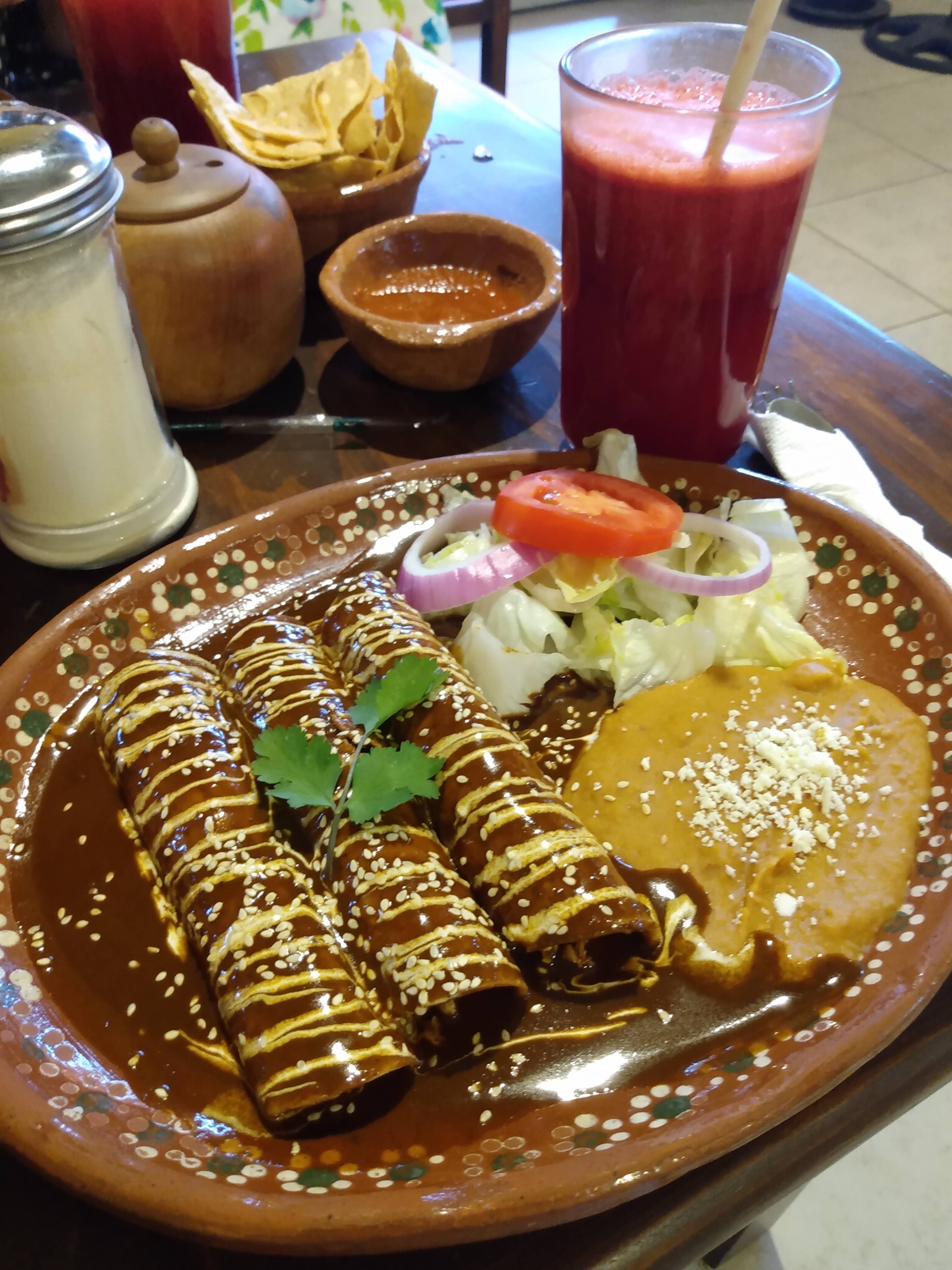 Guayparin Restaurante image 4