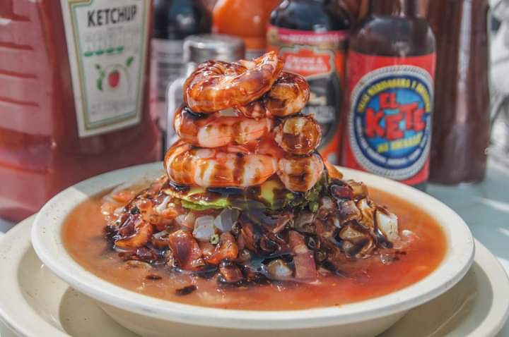 Mariscos El Kete "Aquí es Caballo" image 3