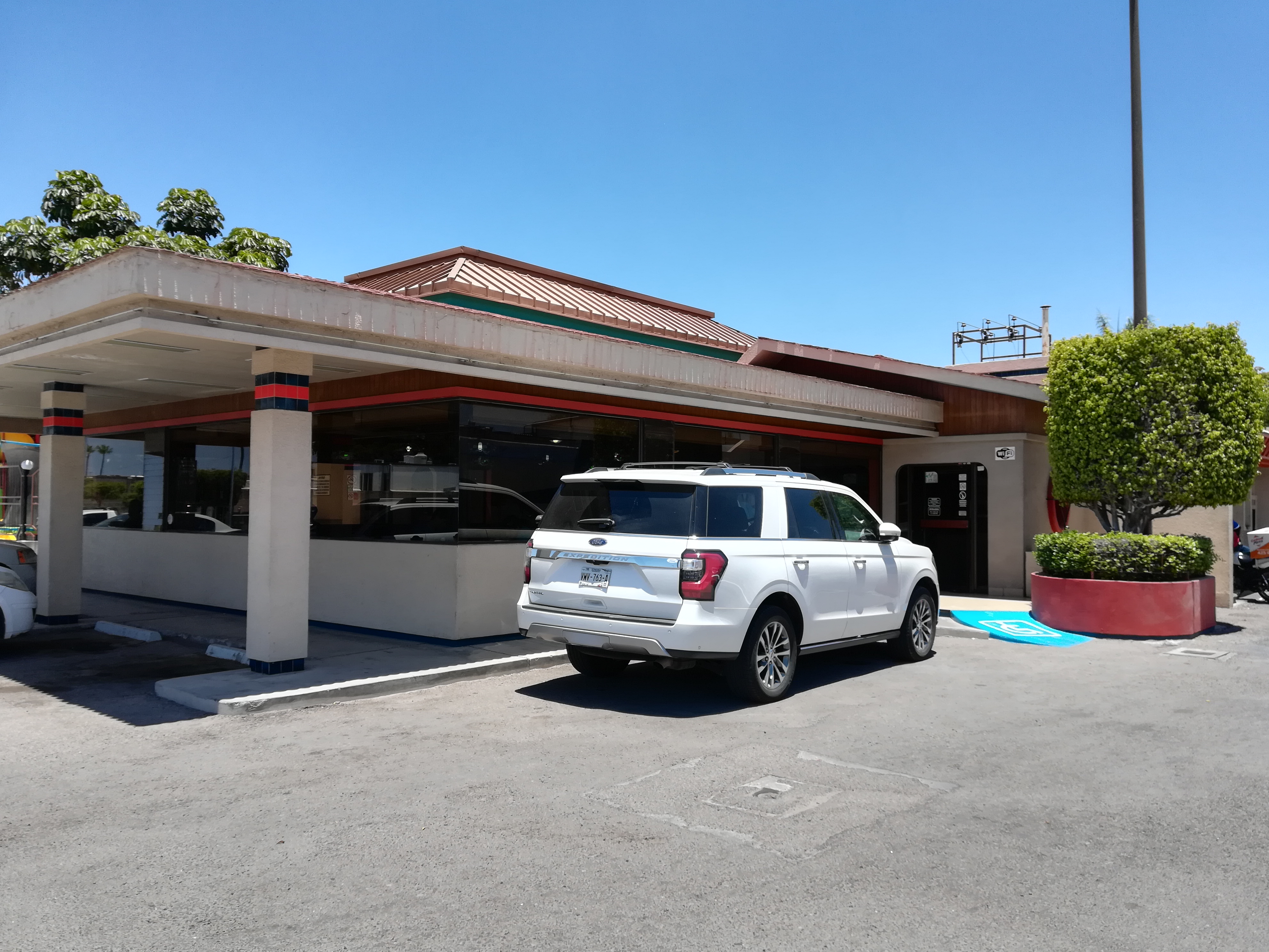 Carimali Pizza image 9