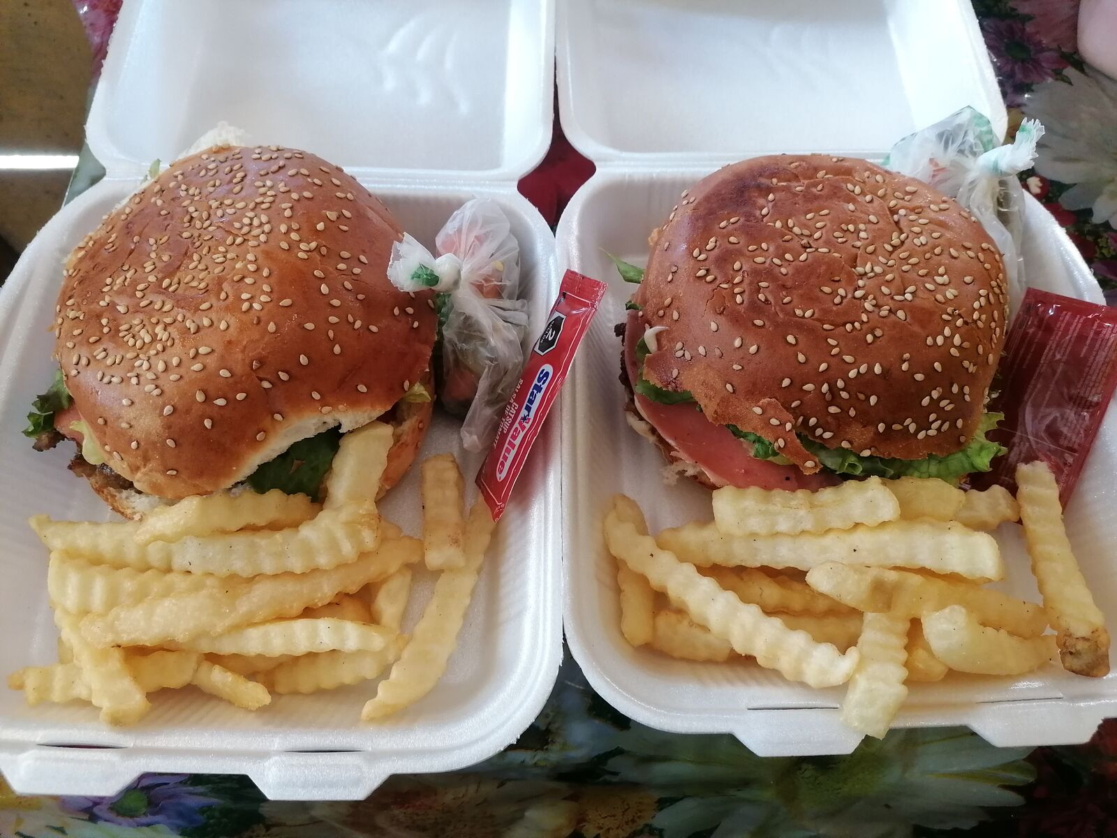 Ely's Burger image 2