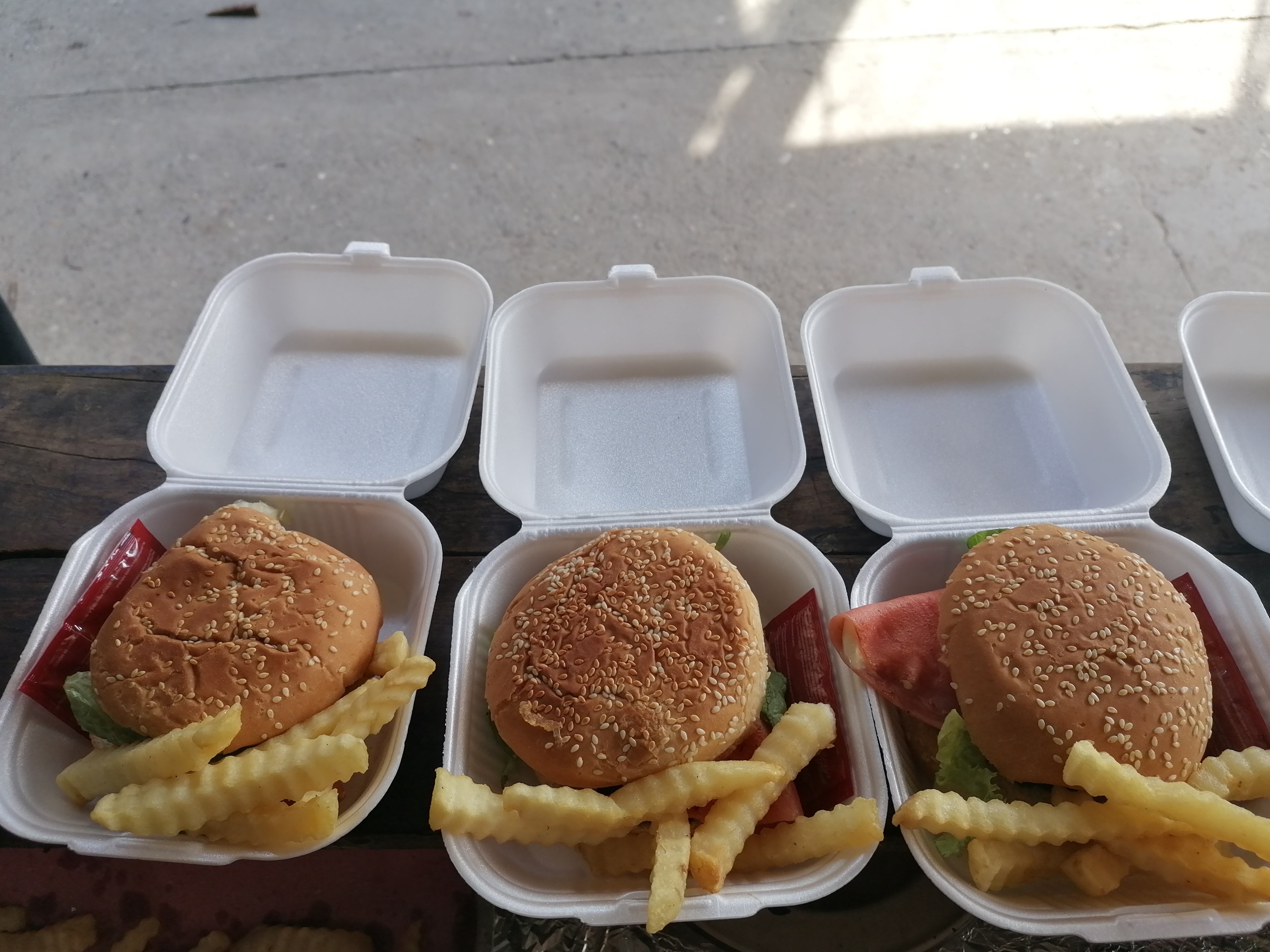 Ely's Burger image 3