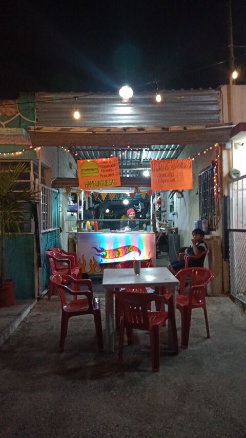 HOT DOGOS image 3