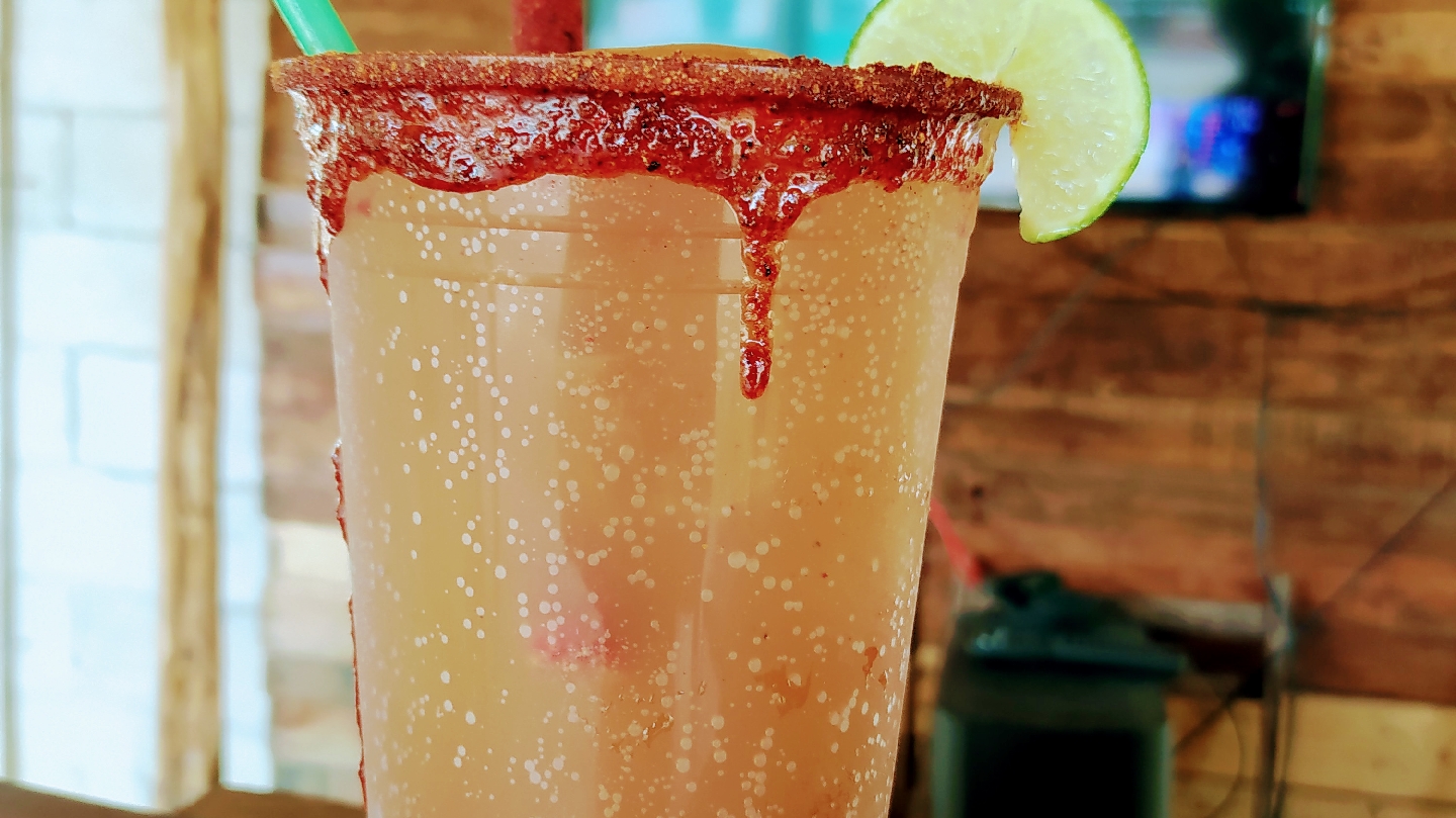 Miches & mariscos la nueva ola image 2