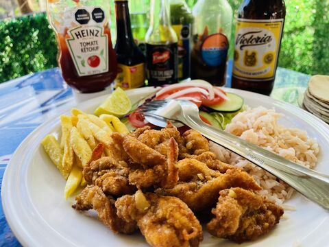 Miches & mariscos la nueva ola image 3
