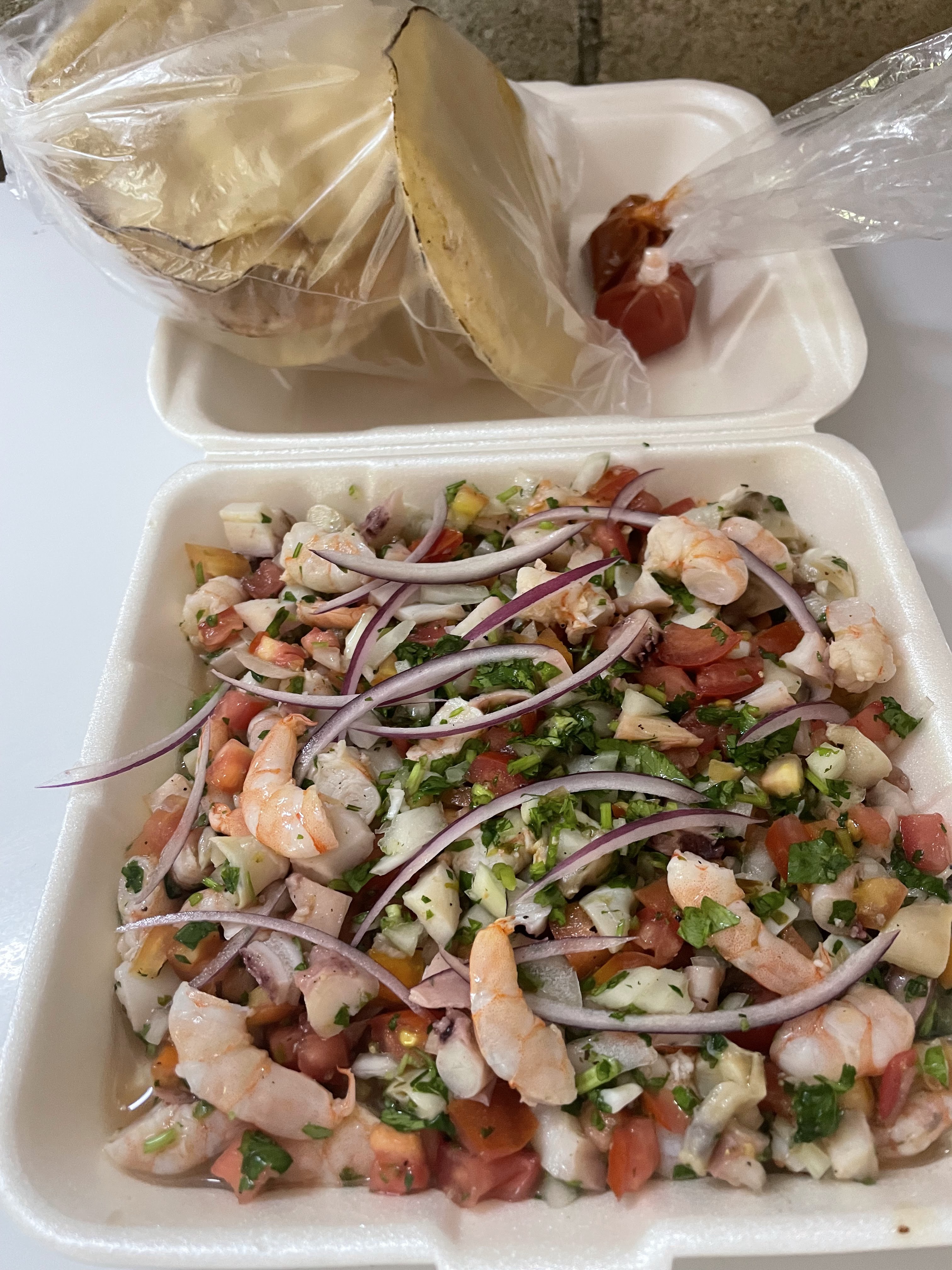 Miches & mariscos la nueva ola image 7