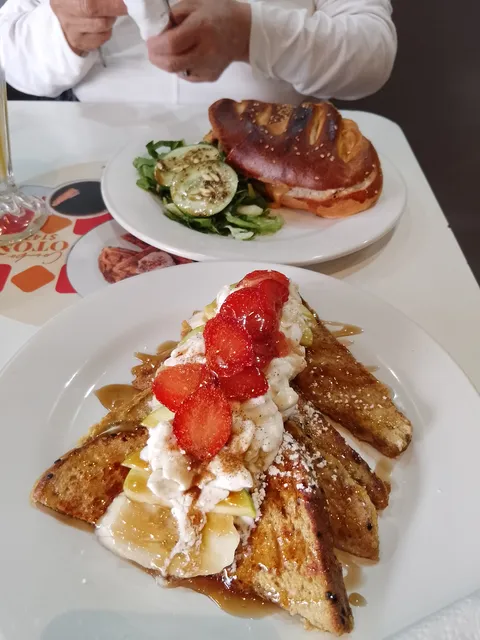 Waffles & Coffee Fresnillo image 3